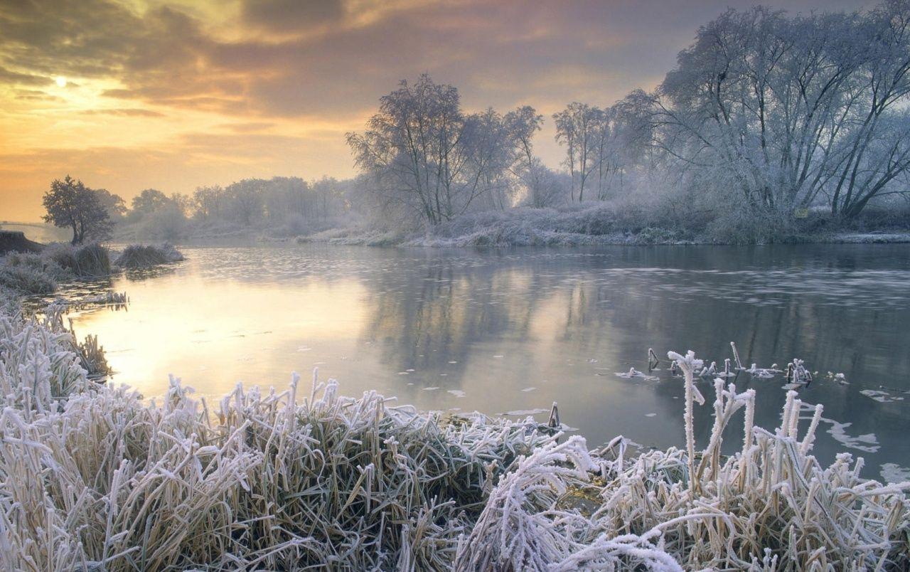 1280x804 Amazing Winter Lake and Forest wallpaper. Amazing Winter