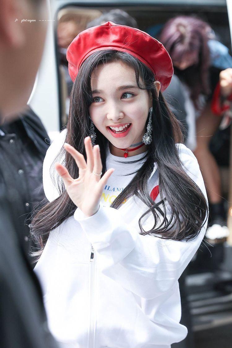 749x1124 Wallpaper HD Twice Nayeon - Twitter Profile