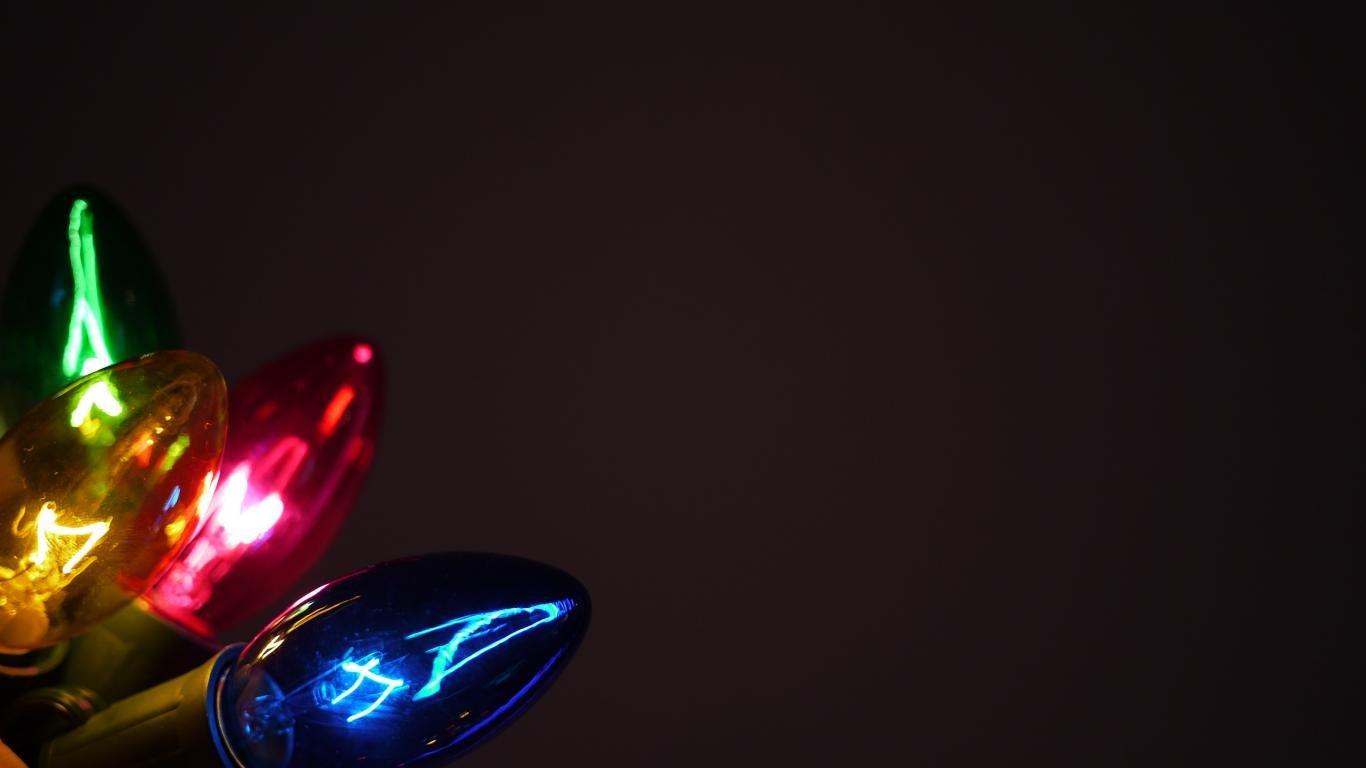 1366x768 Christmas Lights wallpaper 1366x768 (laptop) desktop