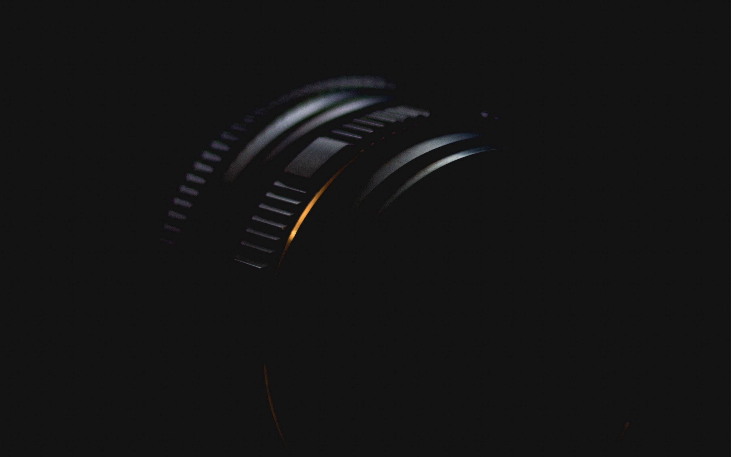 2560x1600 Download wallpaper 2560x1600 lens, camera, minimalism, dark