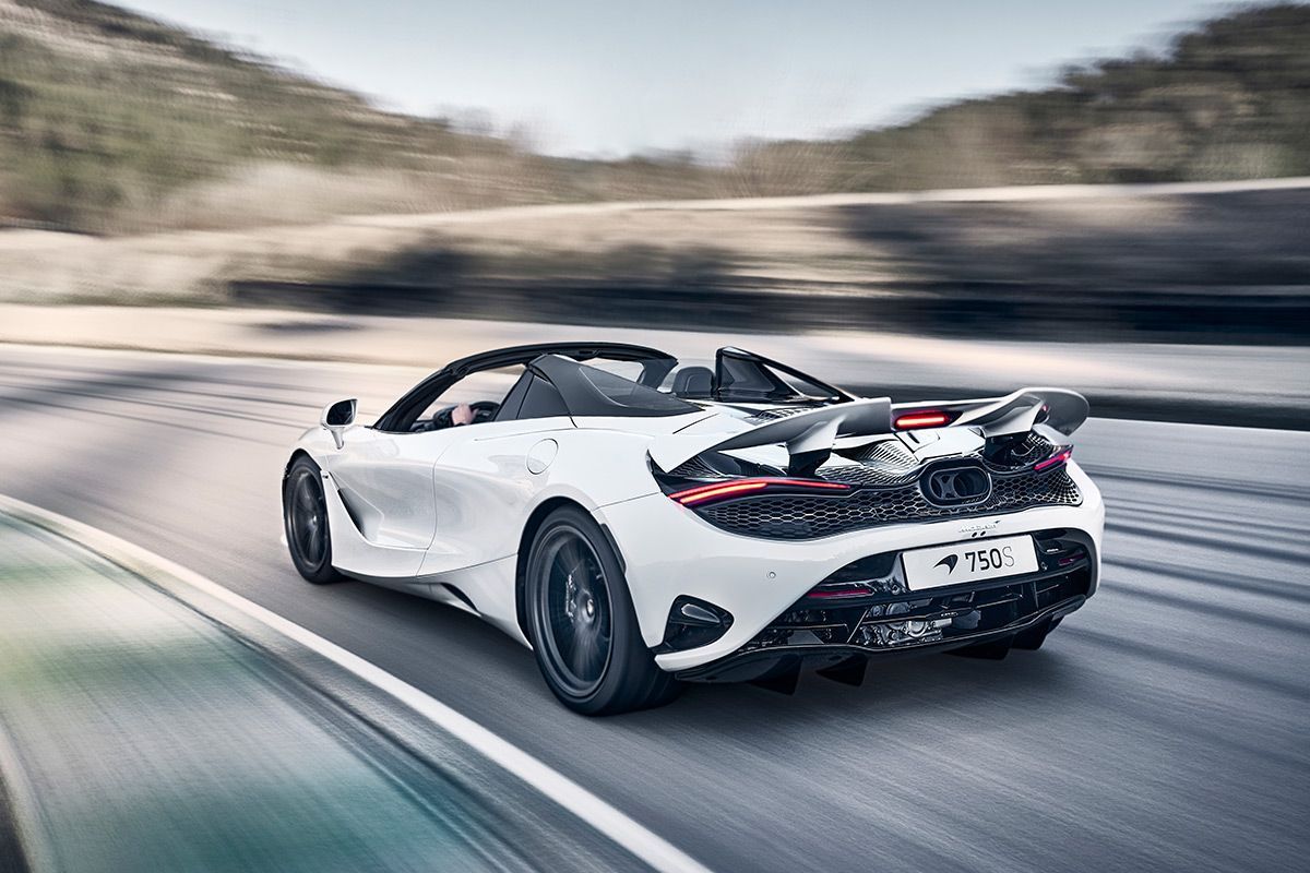 1200x800 McLaren 750S Delivers Peak Supercar