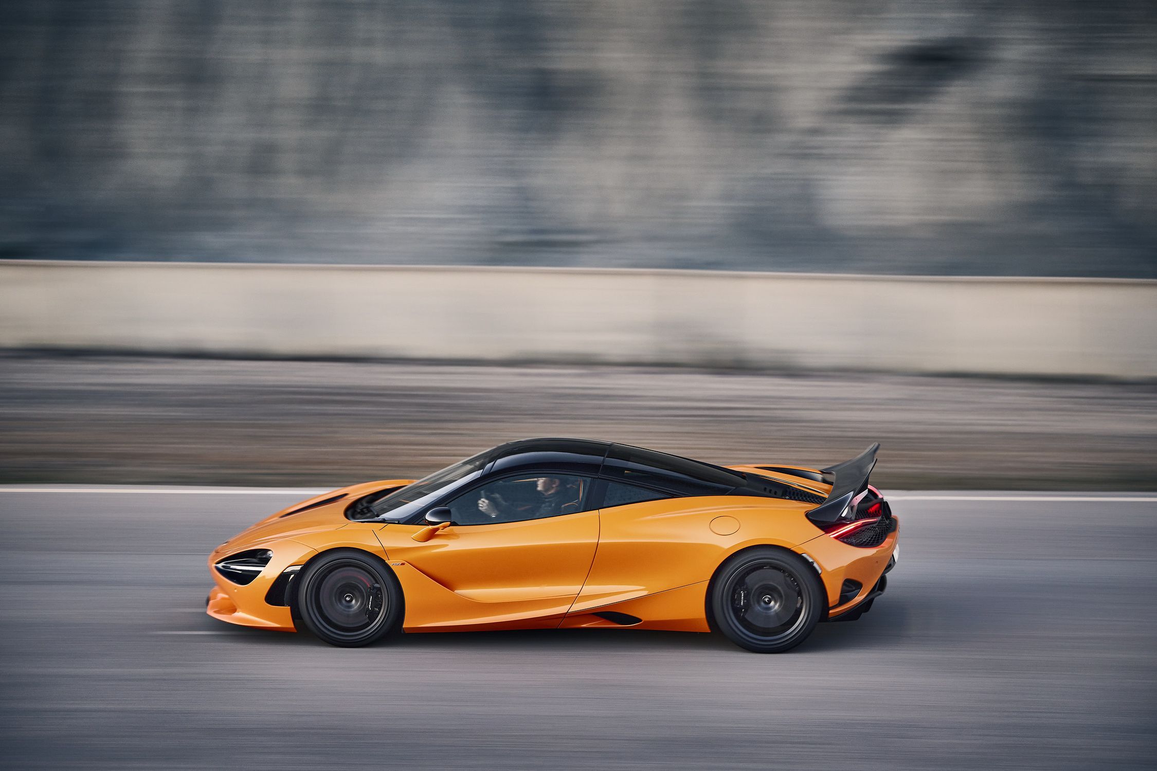 2250x1500 New McLaren 750S Debuts As Lightest