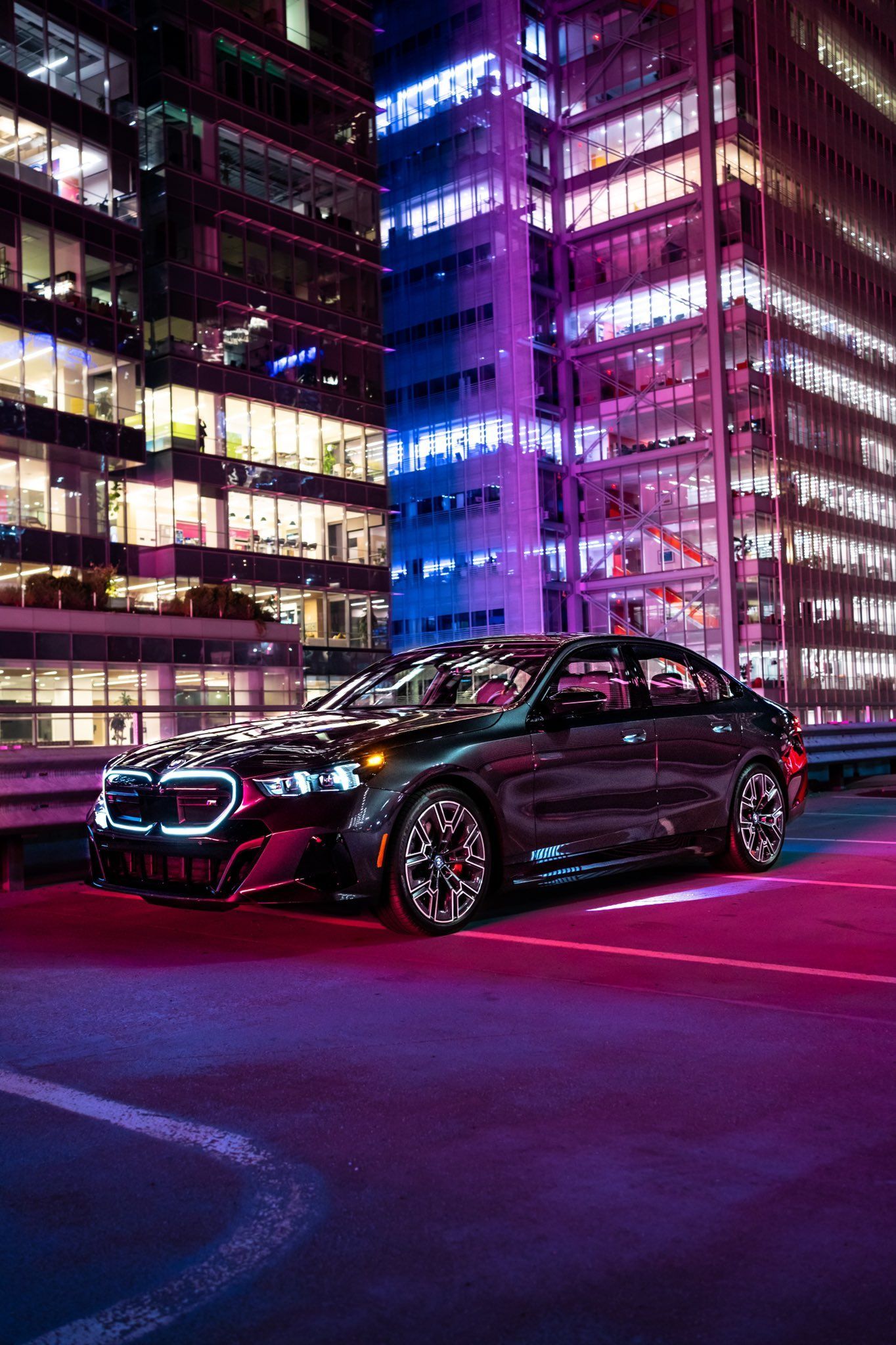 1364x2048 BMW i5 M60 xDrive Sedan