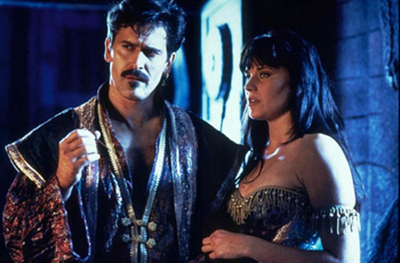 1368x900 Bruce Campbell Lucy Lawless