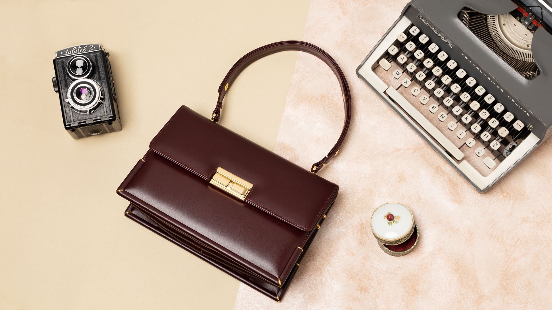 1920x1080 Best graduation gift for her: a leather