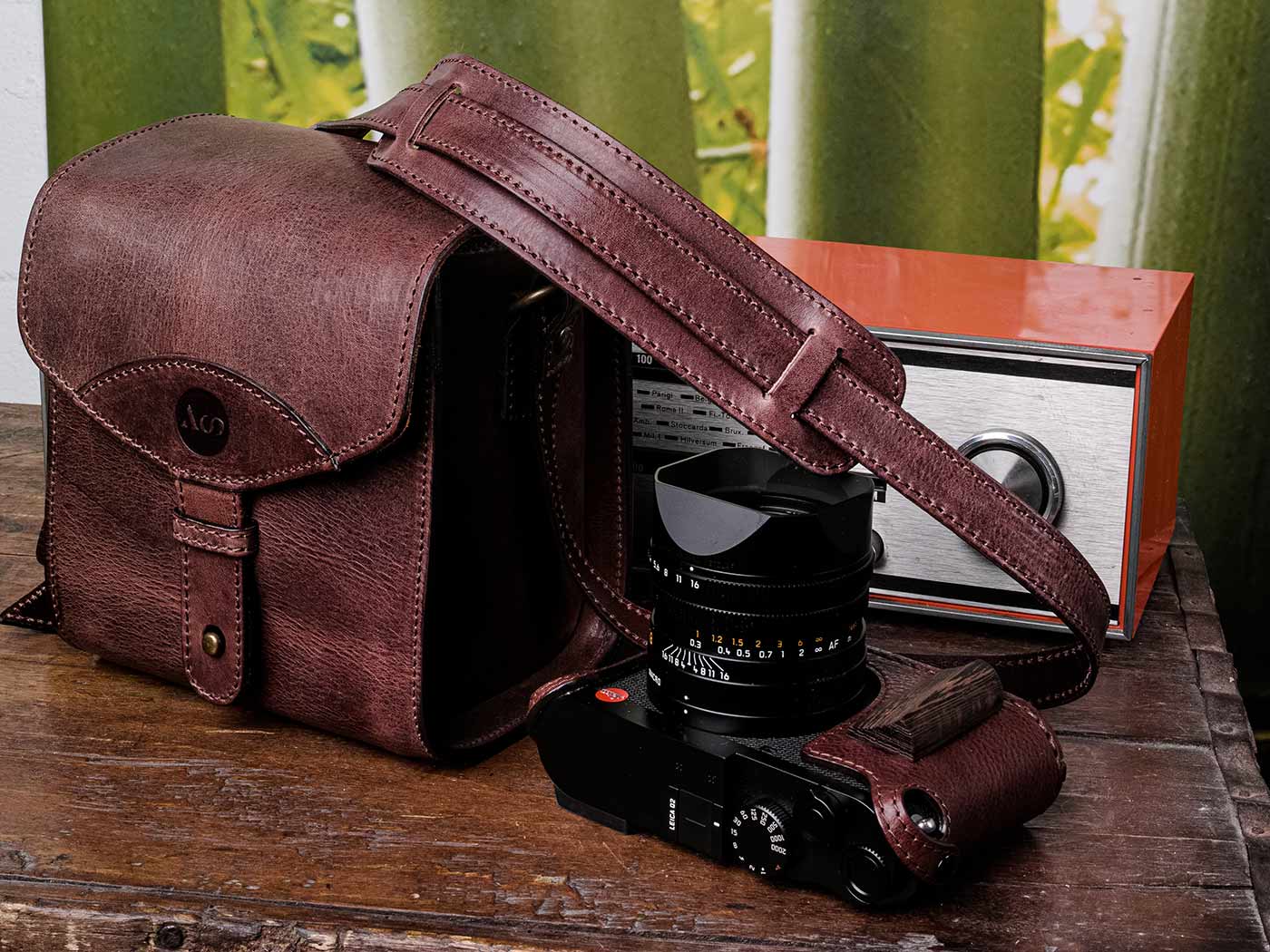 1400x1050 Angelo Smaldore. leather half cases