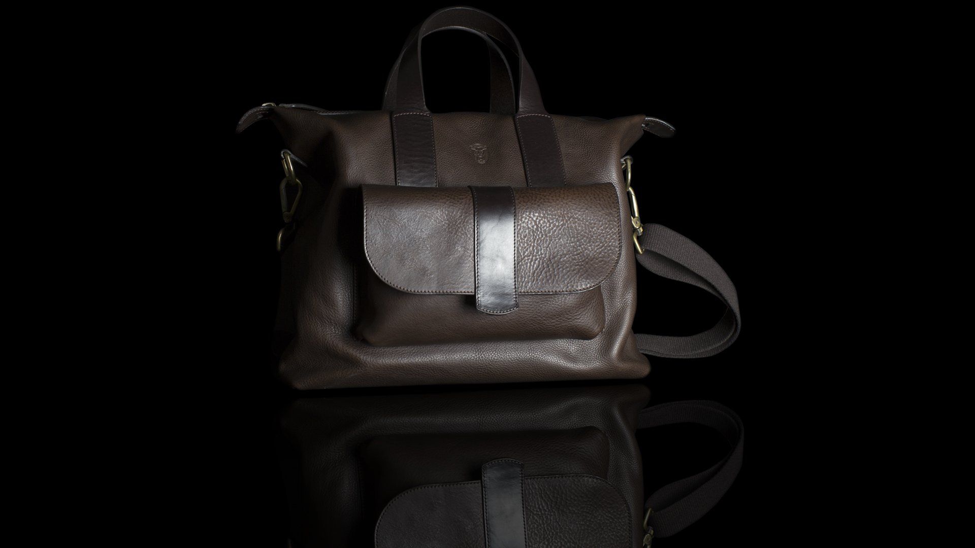 1920x1080 Man leather bag with shoulder strap