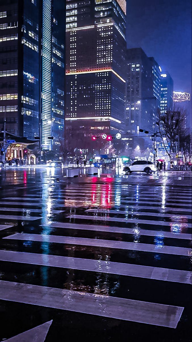 676x1200 Cooled color city