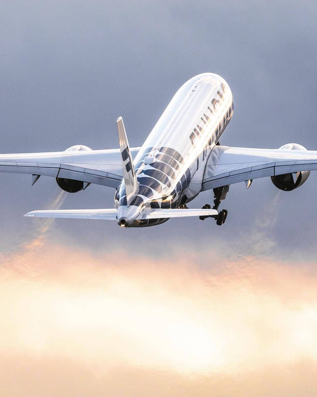 1080x1349 Back View Finnair Wallpaper