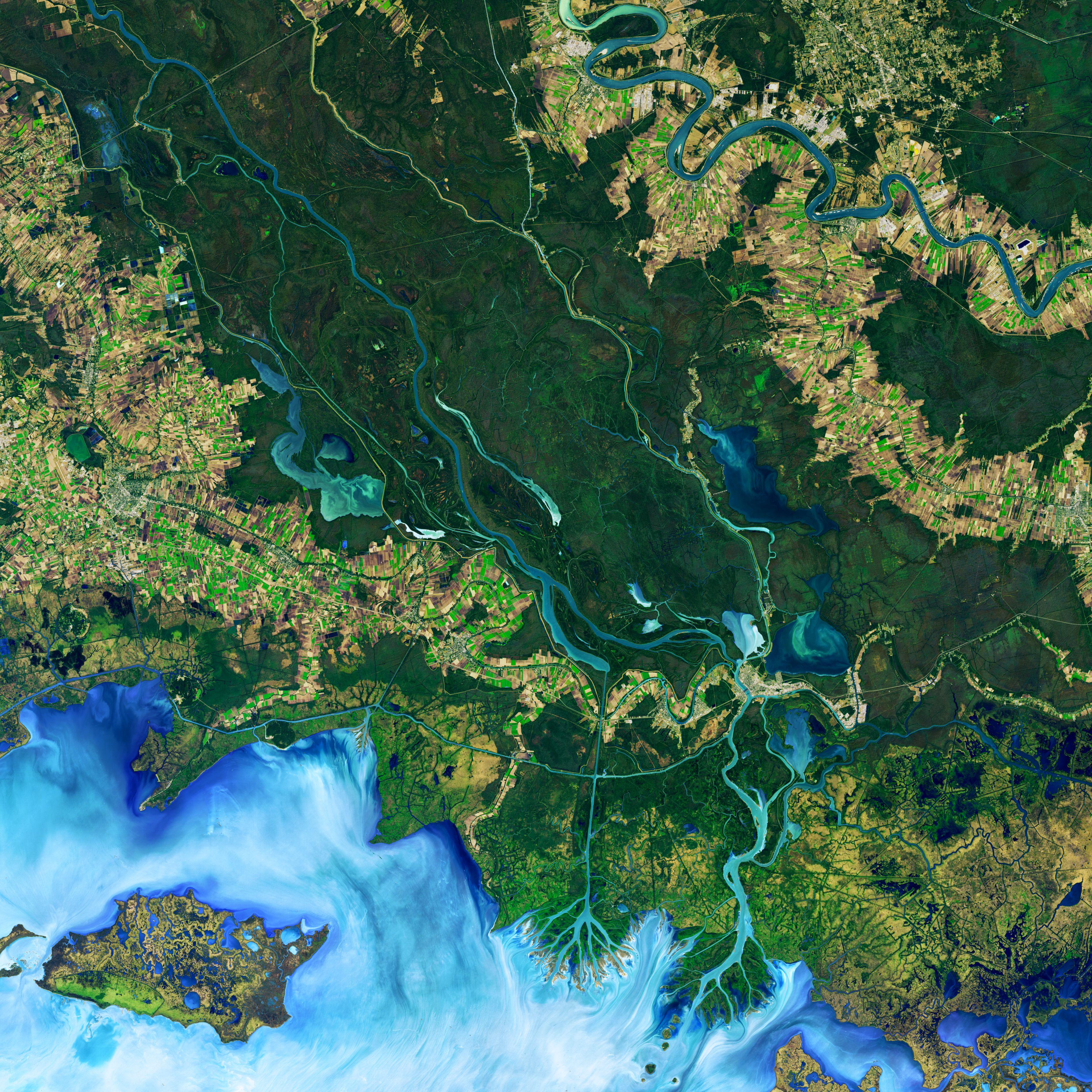 3799x3799 Mississippi [3799x3799] image from NASA