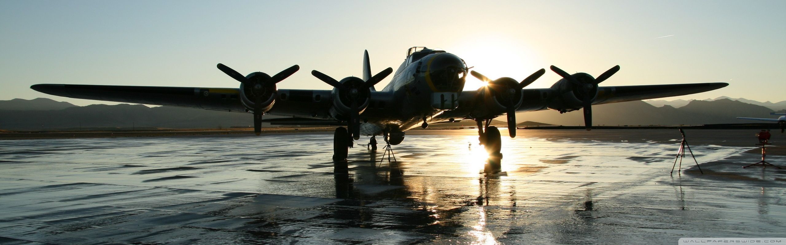 2560x800 Aircraft, Airport Ultra HD Wallpaper