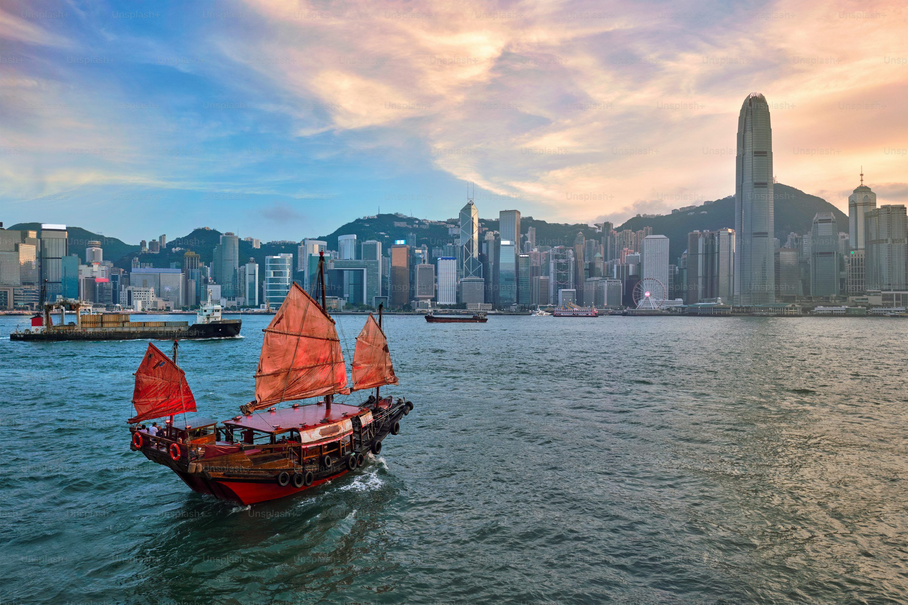 3000x2000 Victoria Harbour Picture. Download