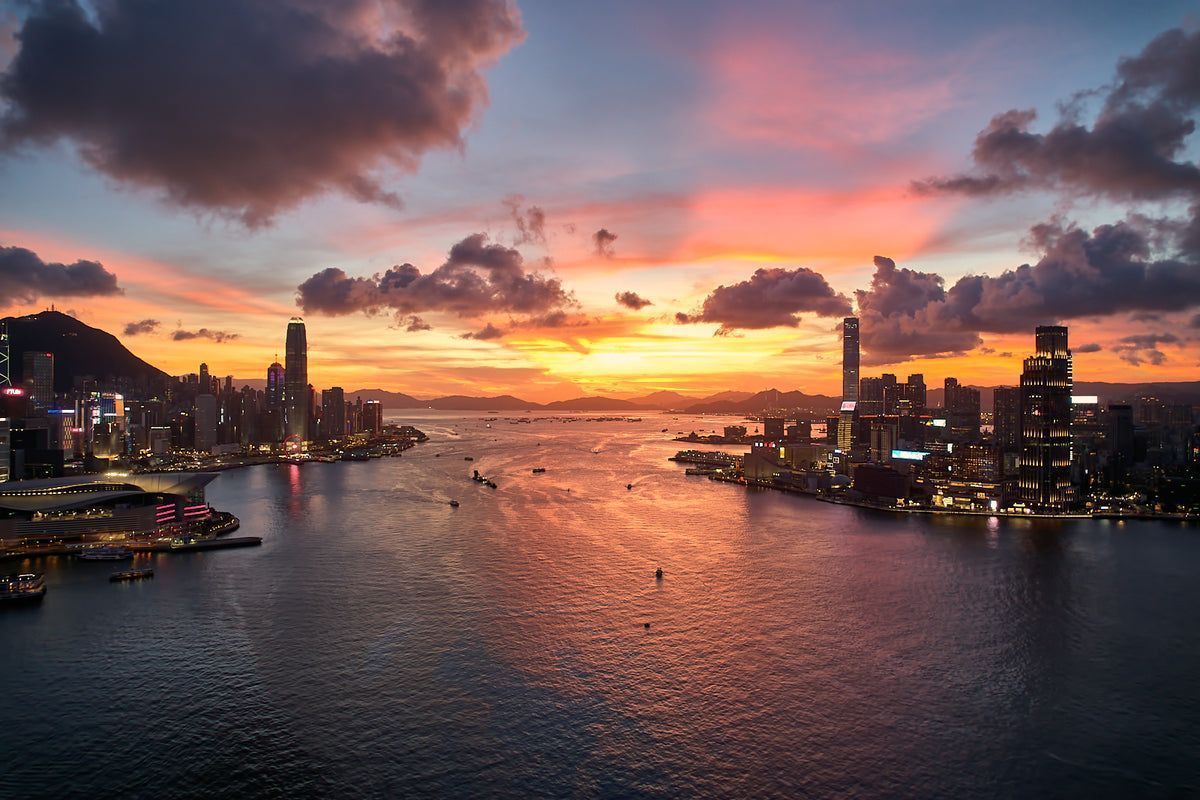 1200x800 Victoria Harbour Sunset Paecke