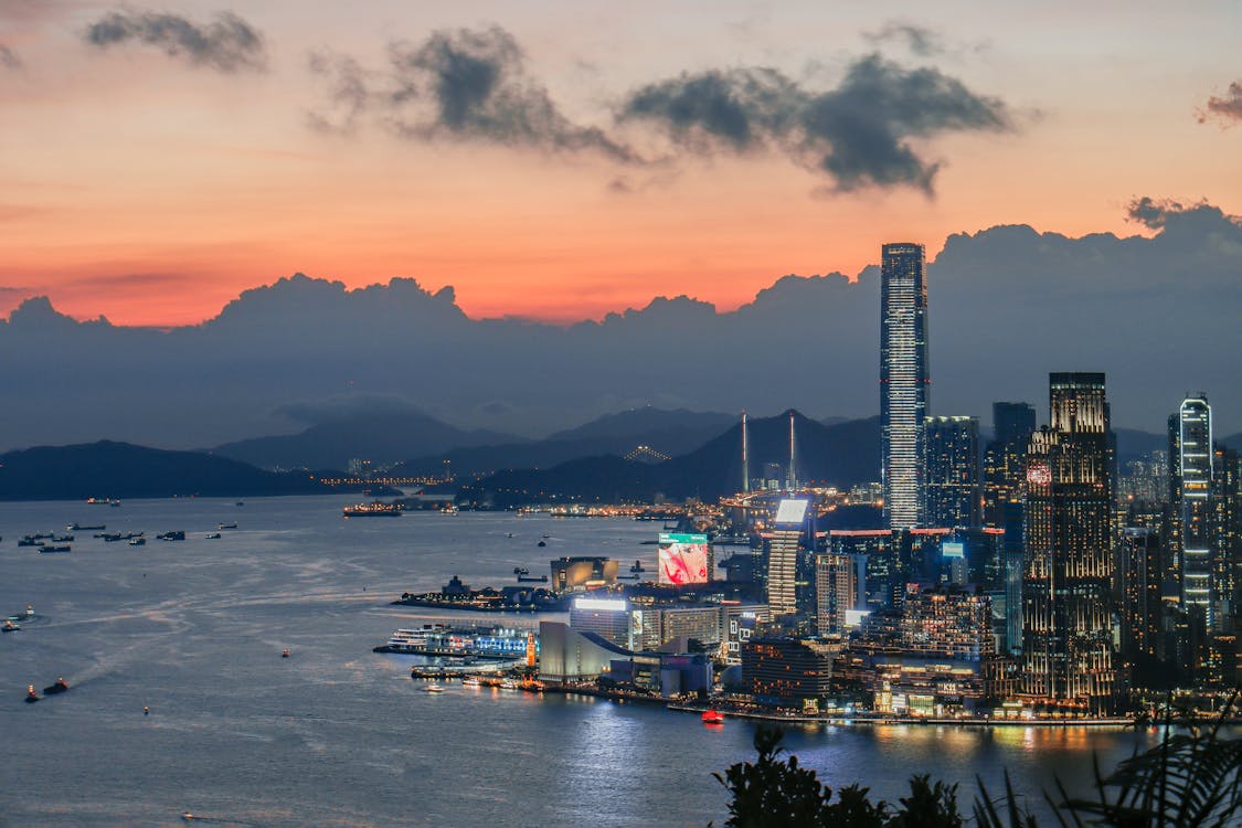1125x750 Hong Kong Island Skyline at Sunset