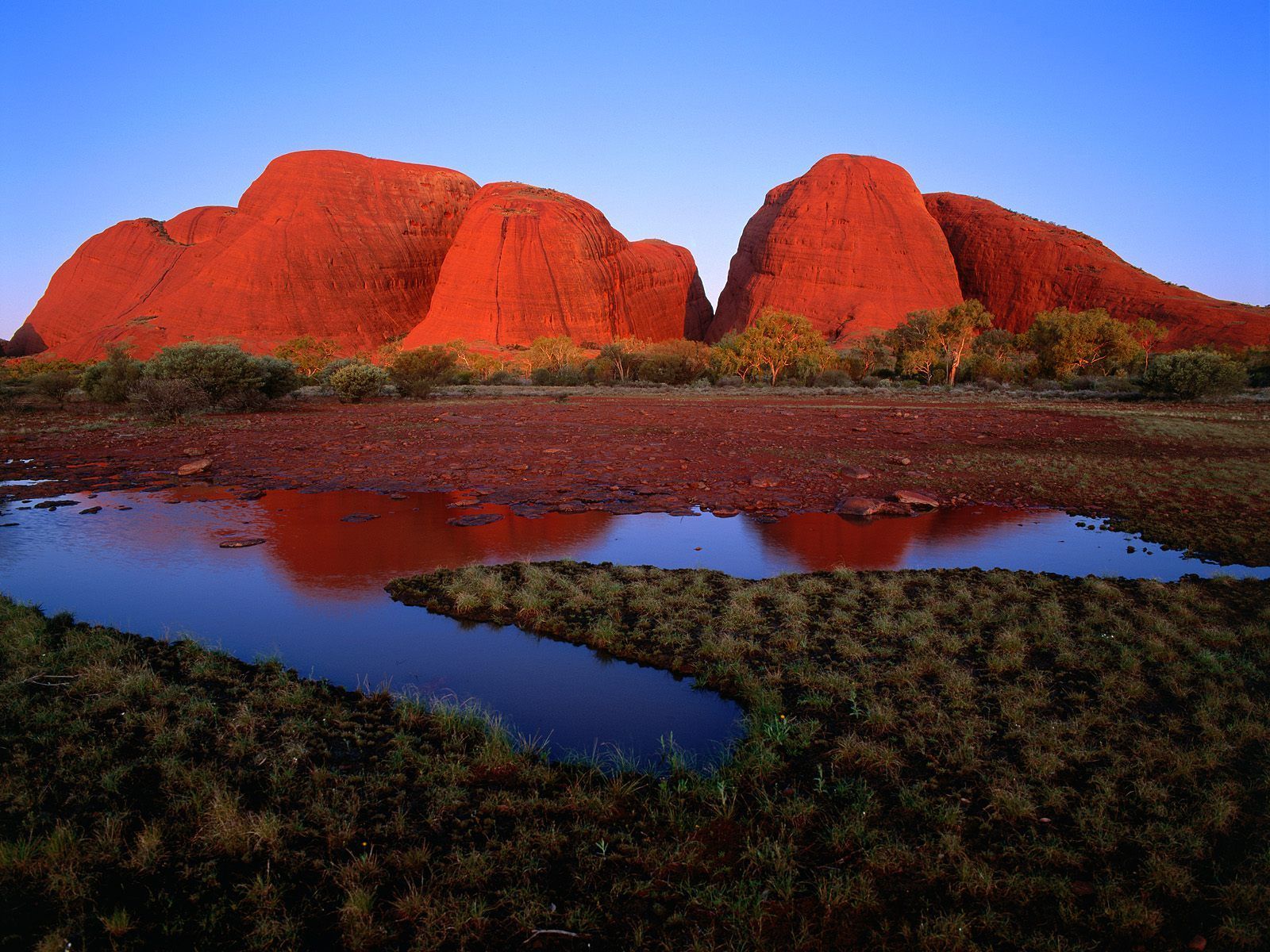 1600x1200 Uluru Kata Tjuta National Park Nature