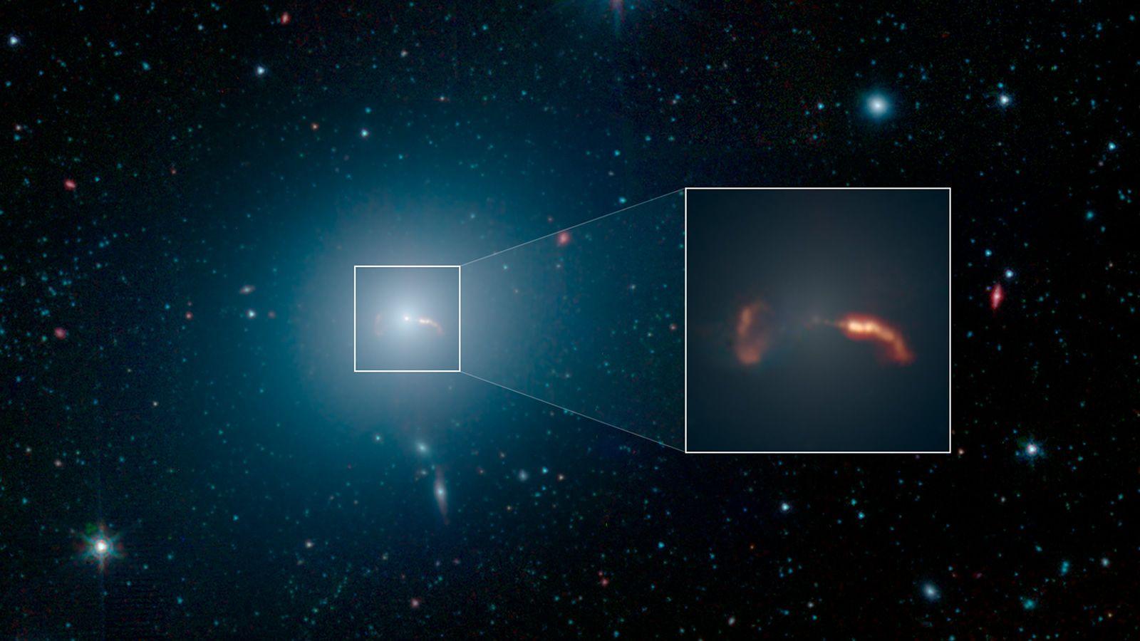 1600x900 The Giant Galaxy Around the Giant Black Hole