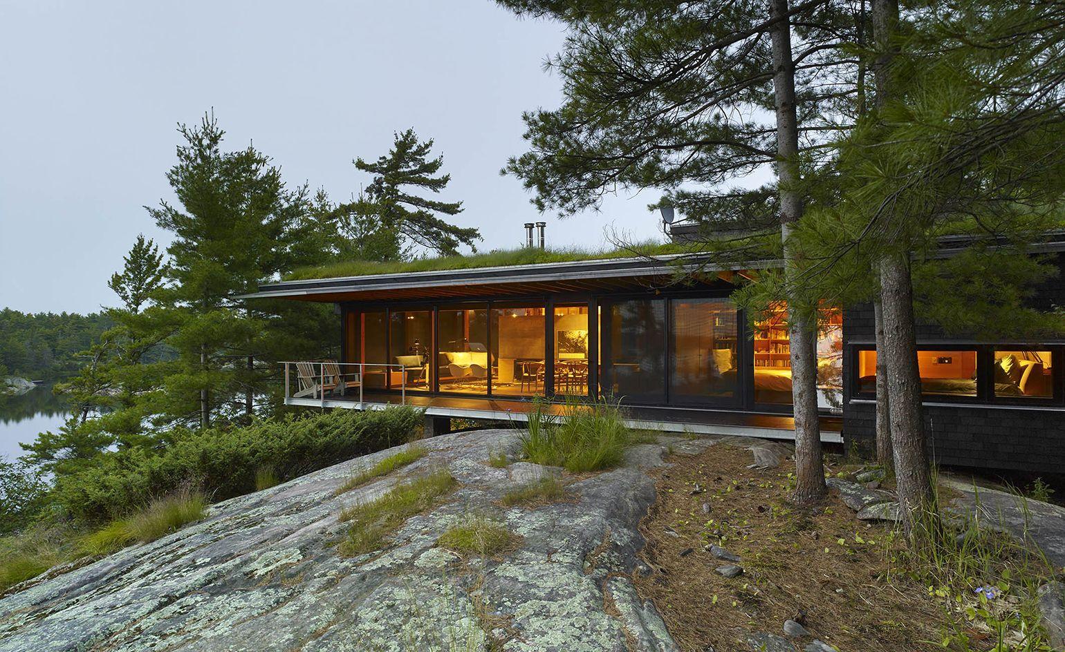 1540x944 Architect Ian MacDonald invites us into his woodland retreat