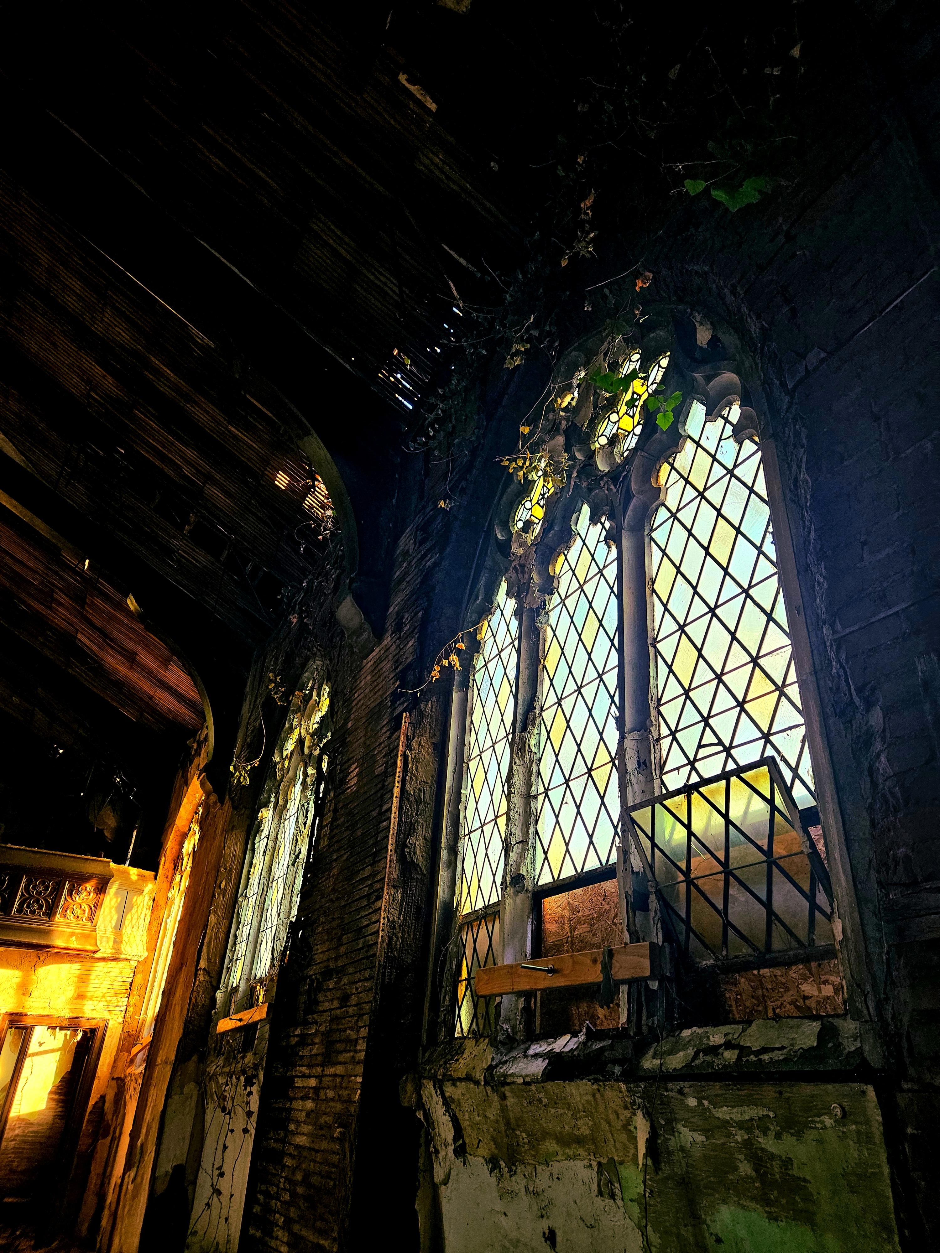 3000x4000 Abandoned Church in Ohio : r
