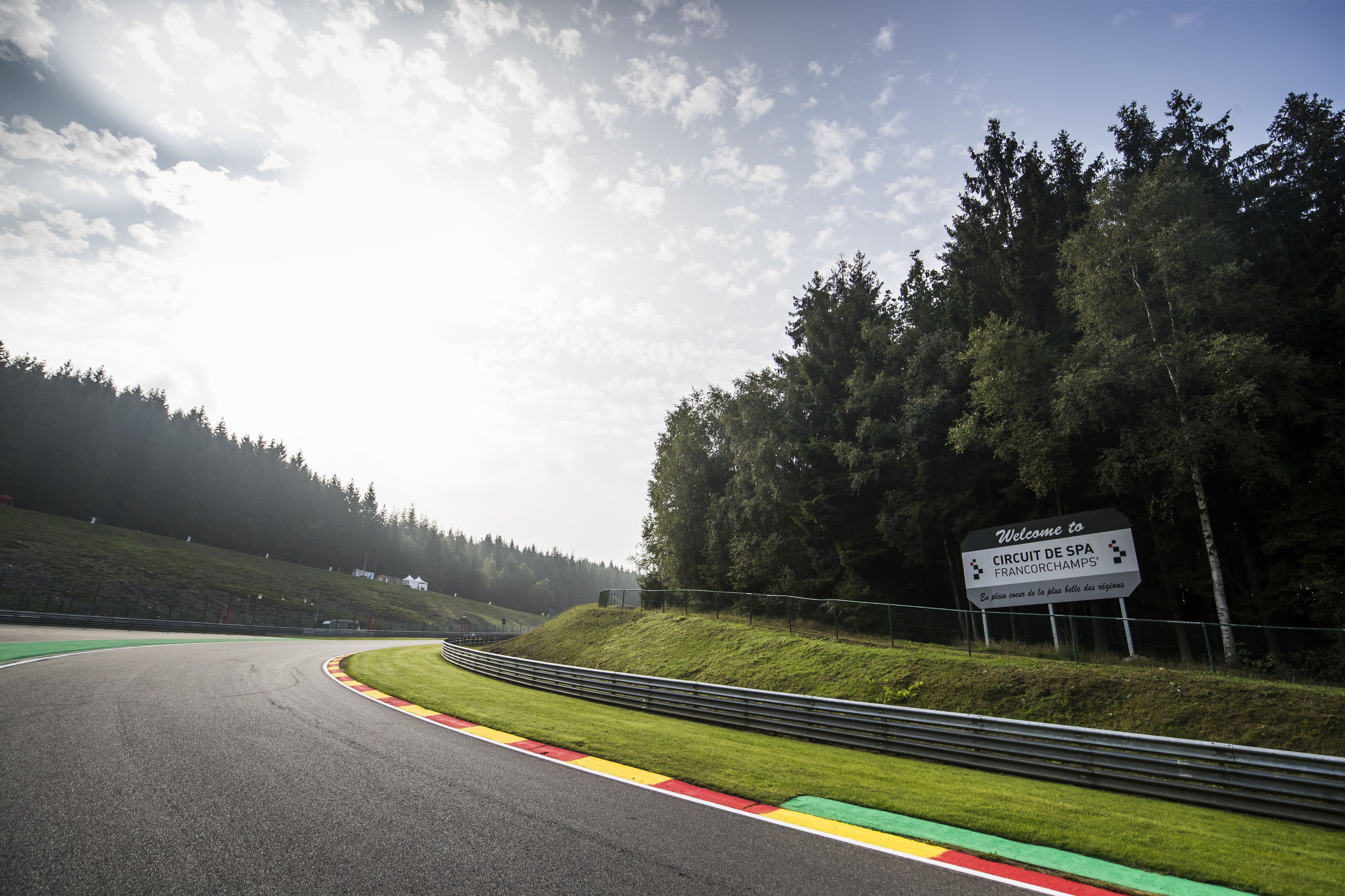 5472x3648 Spa Francorchamps Preview: On The Edge