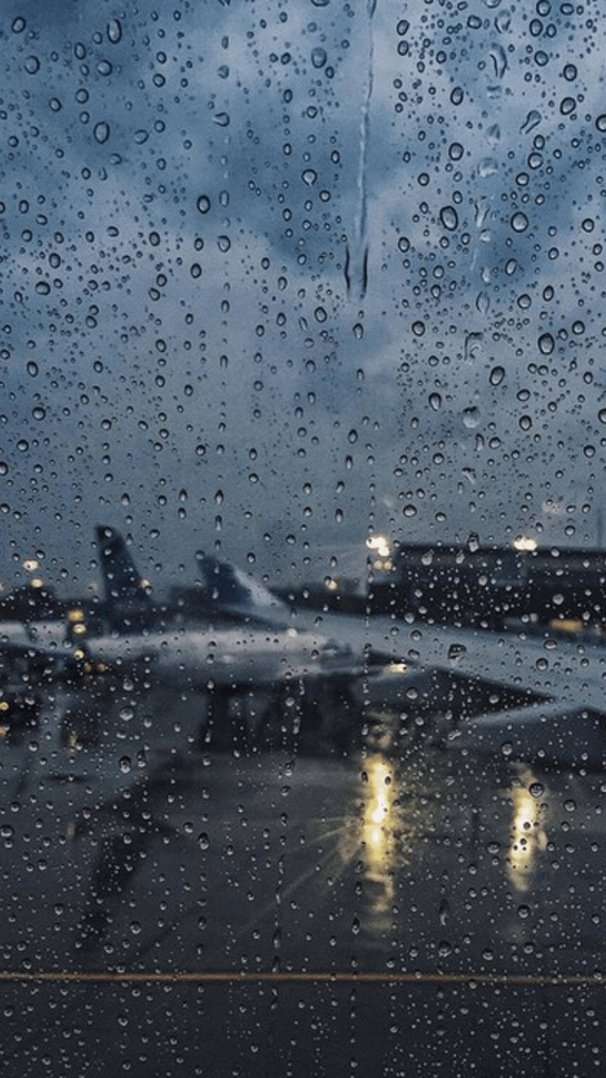 1242x2208 Airplane wallpaper for iPhone