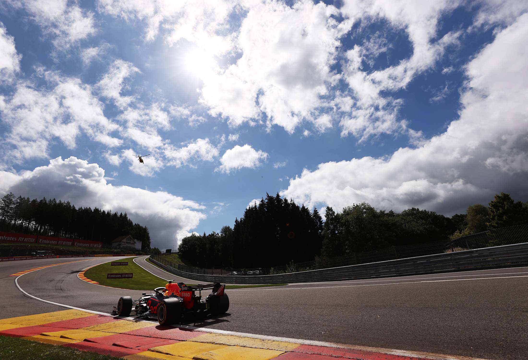 2200x1500 Oracle Red Bull Racing