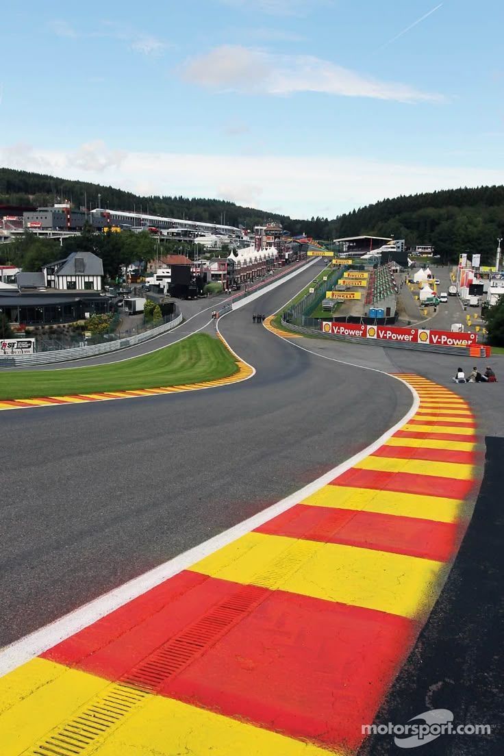 736x1104 Eau Rouge At Belgian GP High Res