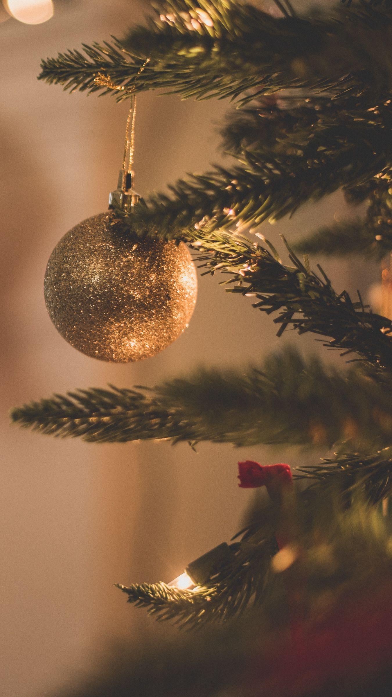 1350x2400 Wallpaper Christmas Tree, Christmas Decorations, Branch