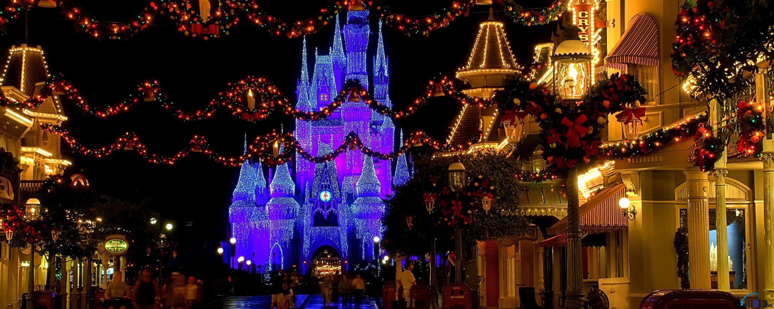 2560x1024 Dual Screen Christmas Background
