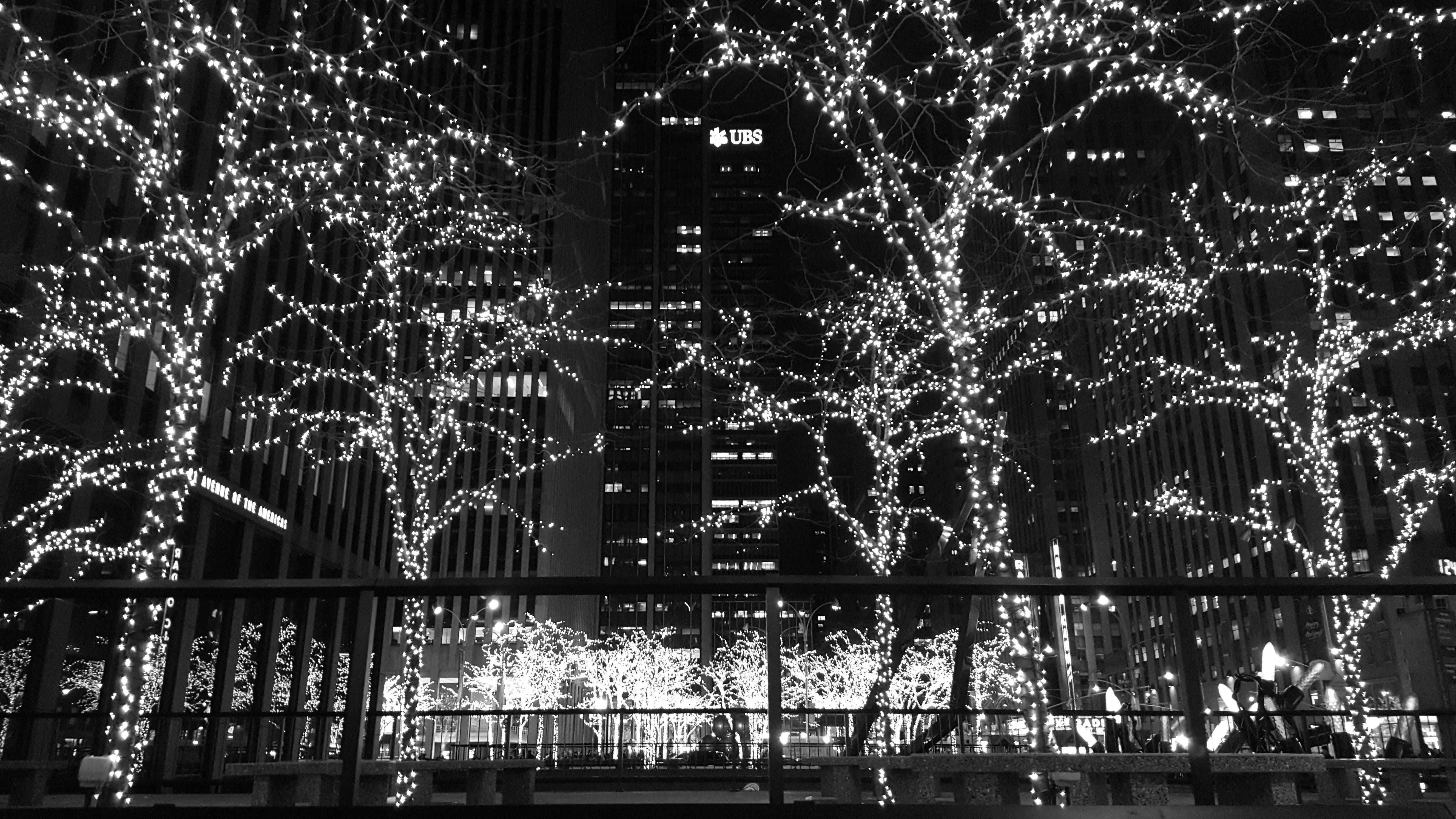 5312x2988 White Led Lights York Winter Christmas, HD Wallpaper