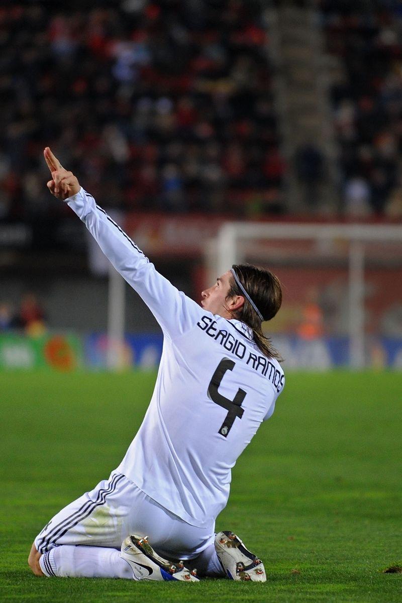 800x1200 Download wallpaper 800x1200 real madrid, sergio ramos