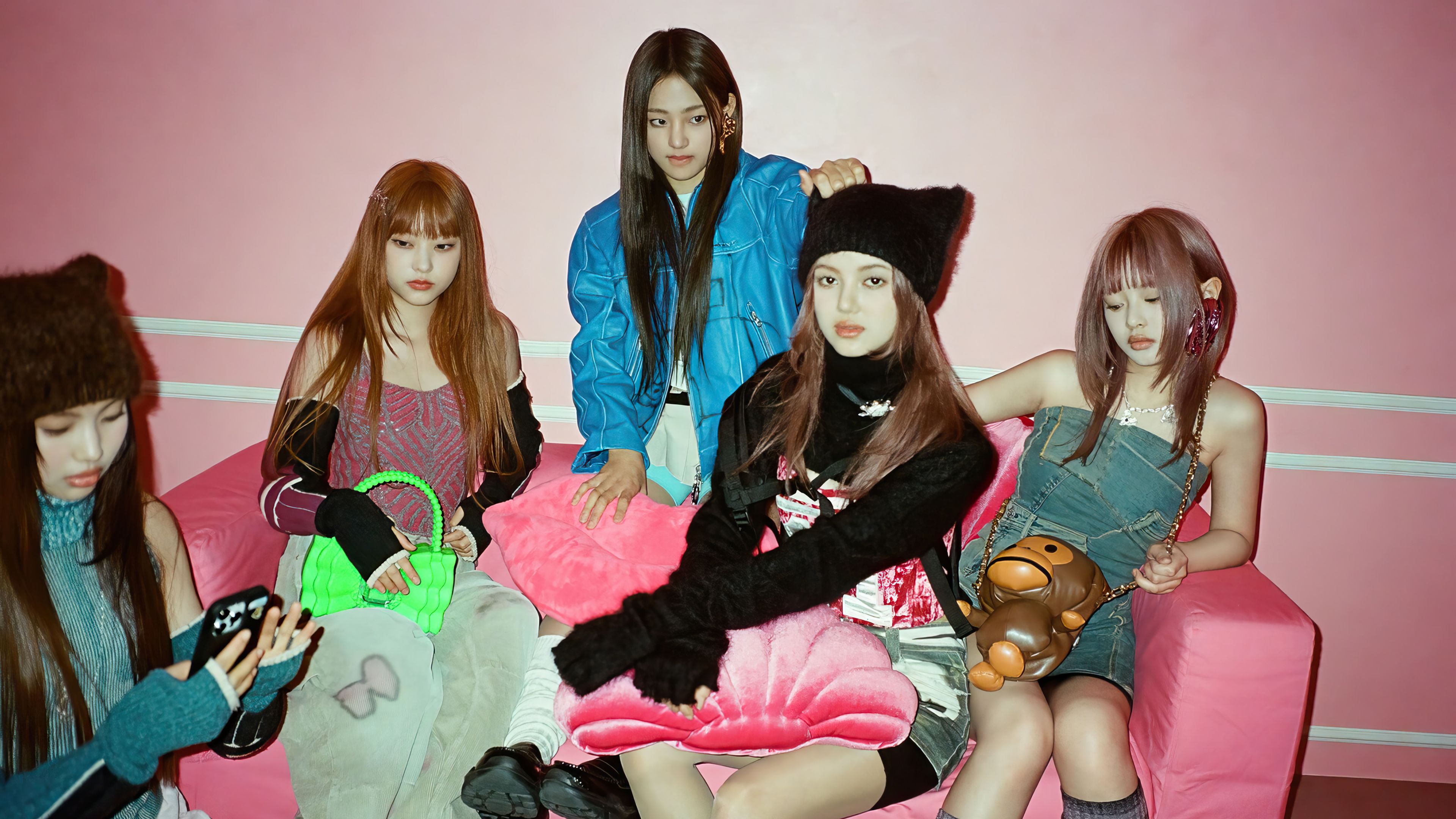 3840x2160 NewJeans OMG Wallpaper 4K HD PC i