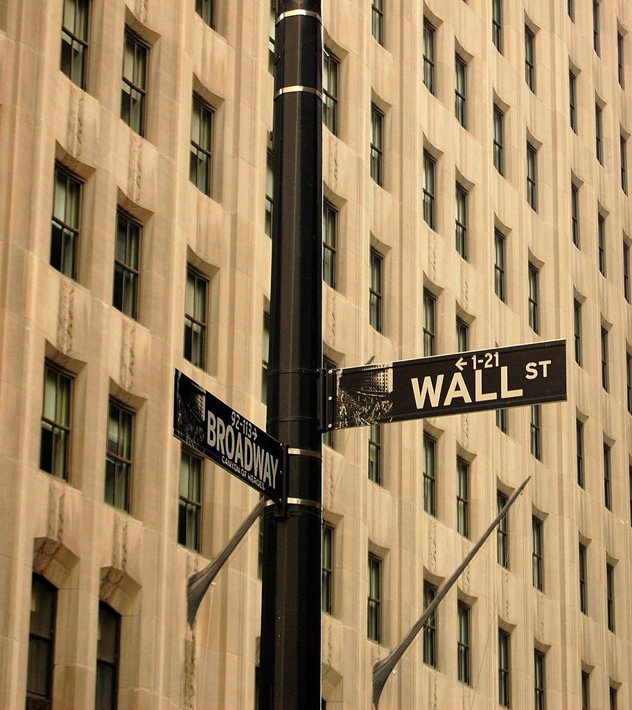 Wall Street Wallpaper Mural  Hovia  Wall street Stock market Wall