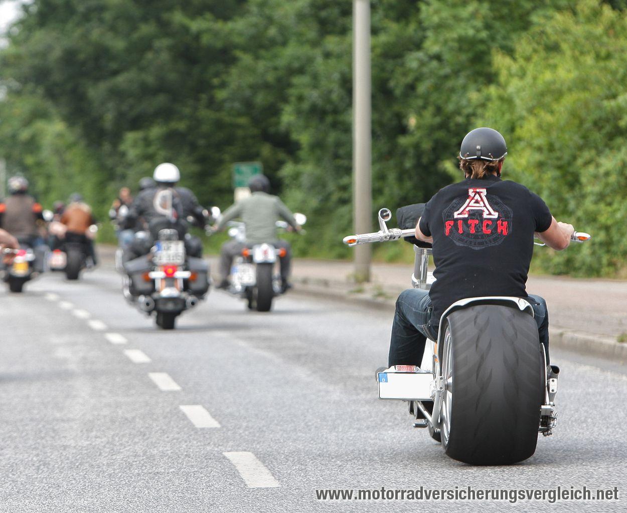 1250x1024 theme wallpaper: motorrad wallpaper