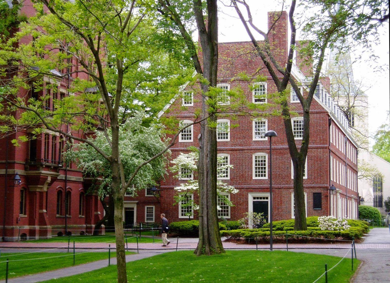 1600x1159 Beautiful Harvard University Building Wallpaper