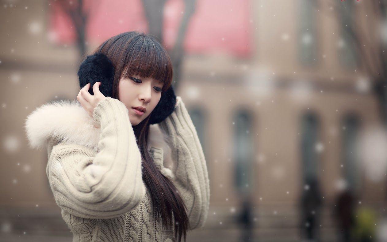 1262x791 Asian girl Wallpaper