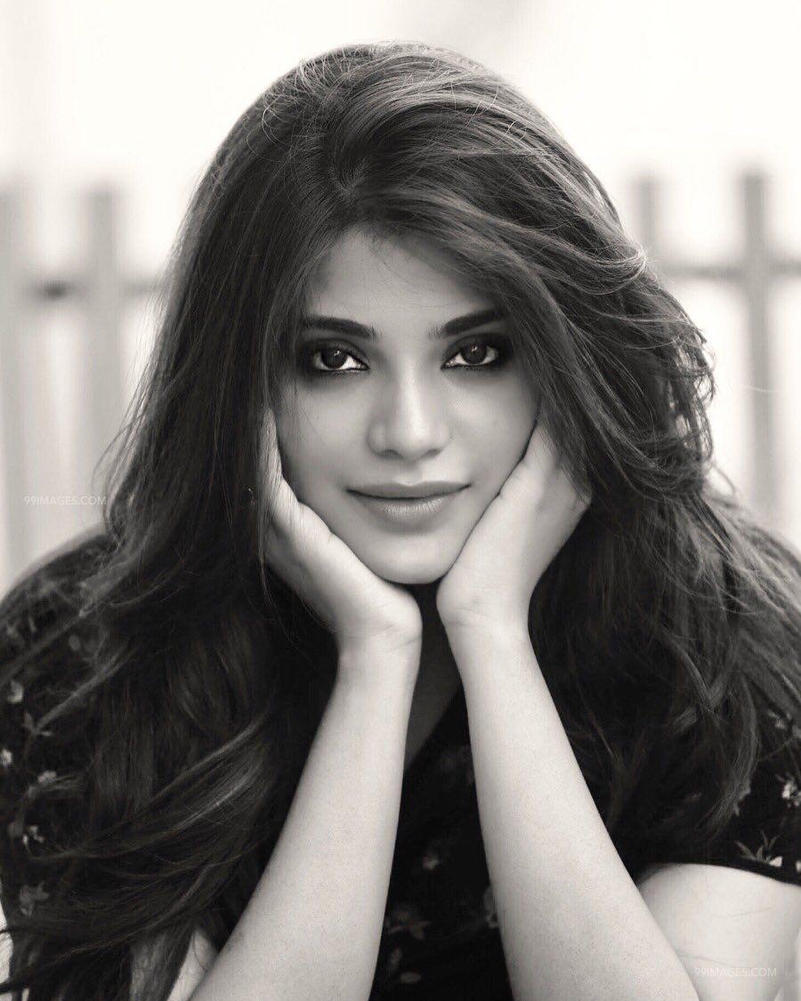 900x1125 ✅ Aathmika Cute HD Photo (1080p) (2019)