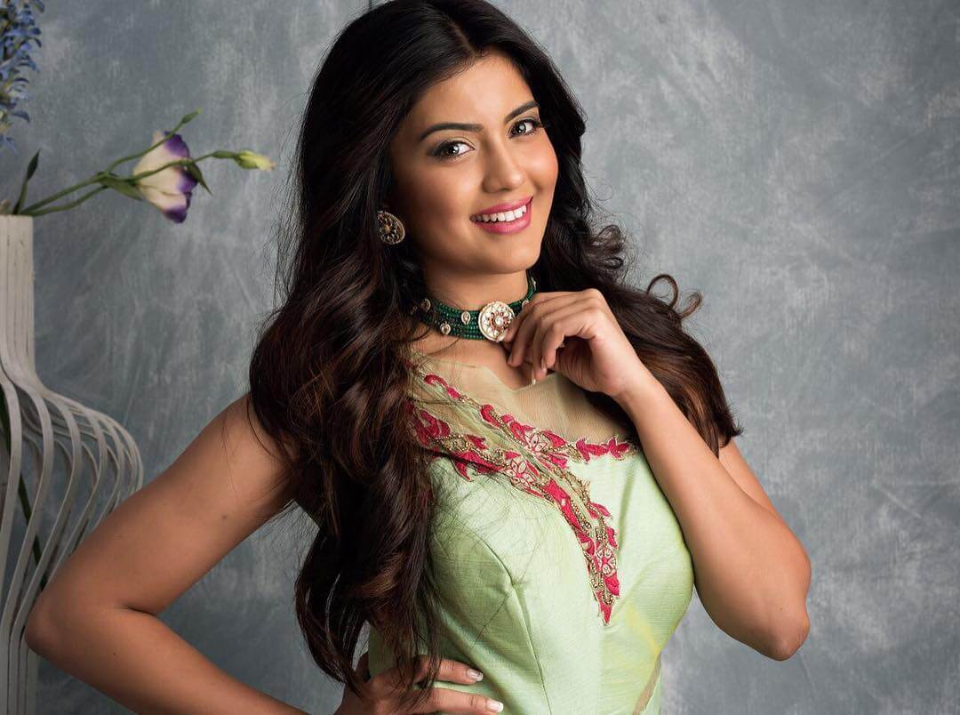 1080x804 Amritha Aiyer Image, HD Photo, Wallpaper, Latest
