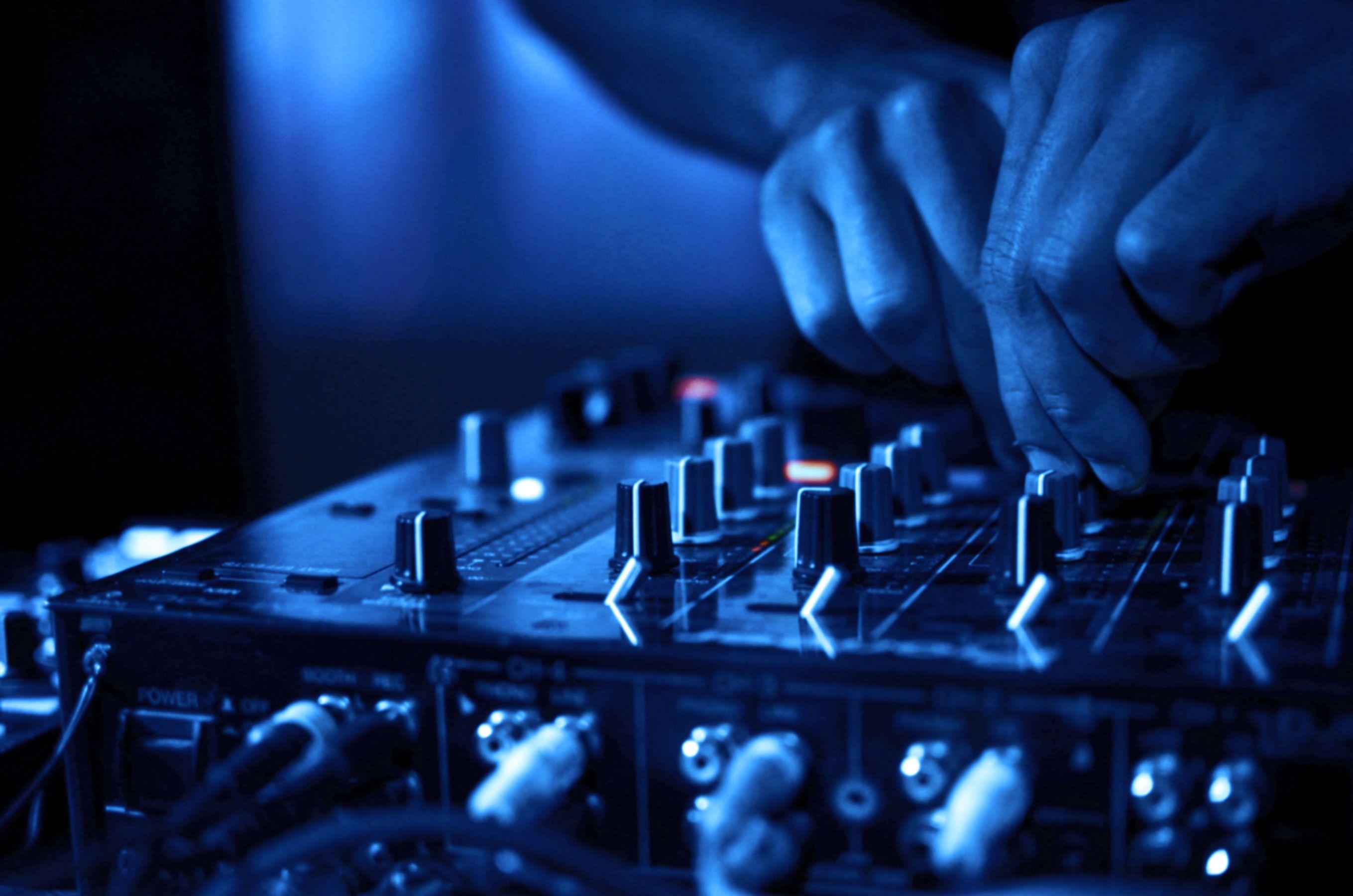 2718x1800 Best HD Dj Music Wallpaper