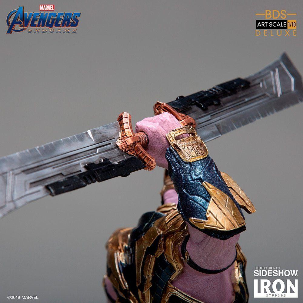 1000x1000 EPIC New Thanos Statue Shows Off His Deadly Double Bladed