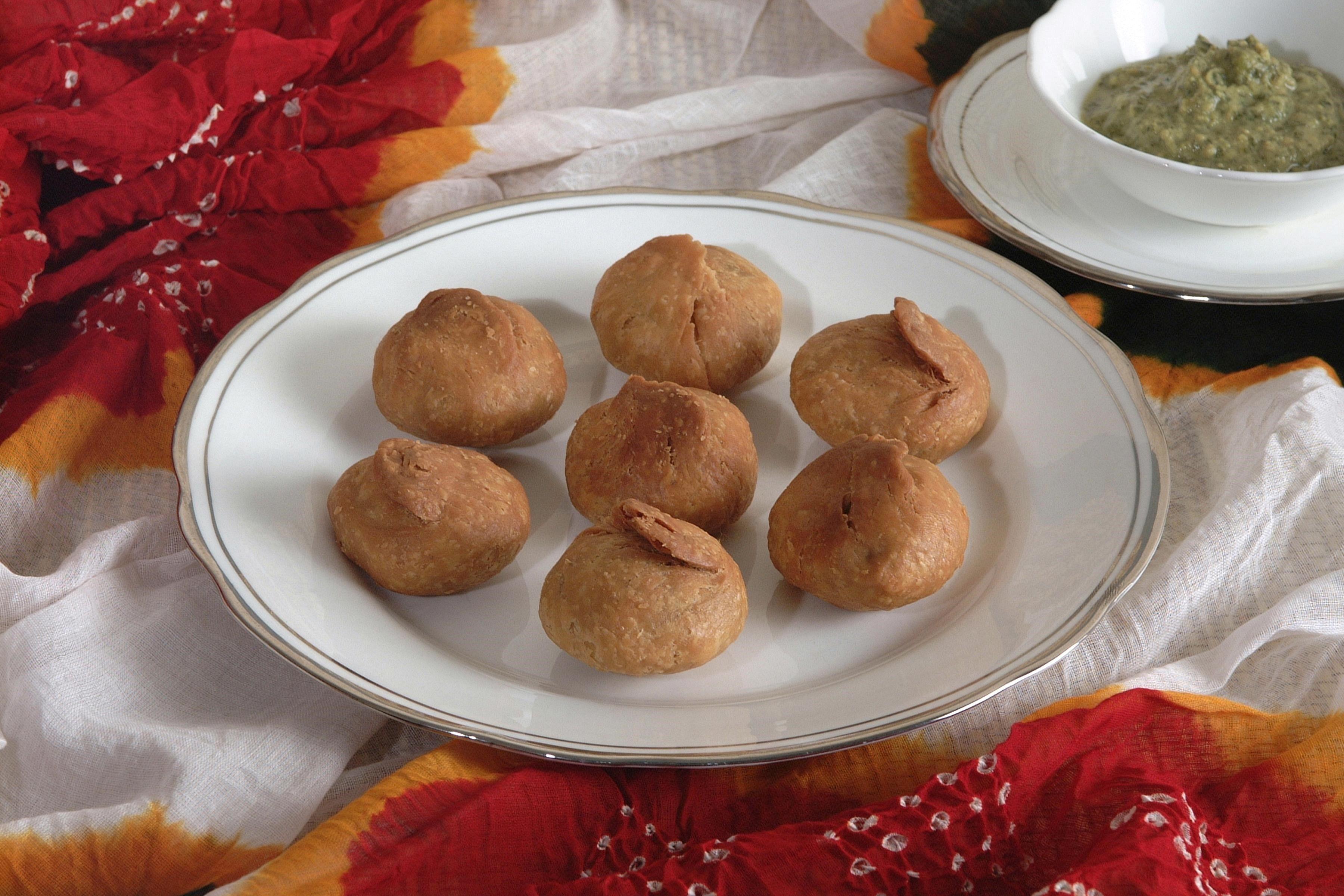 3600x2400 Kachori Best Special Rajasthani Snacks Dish Photo. HD