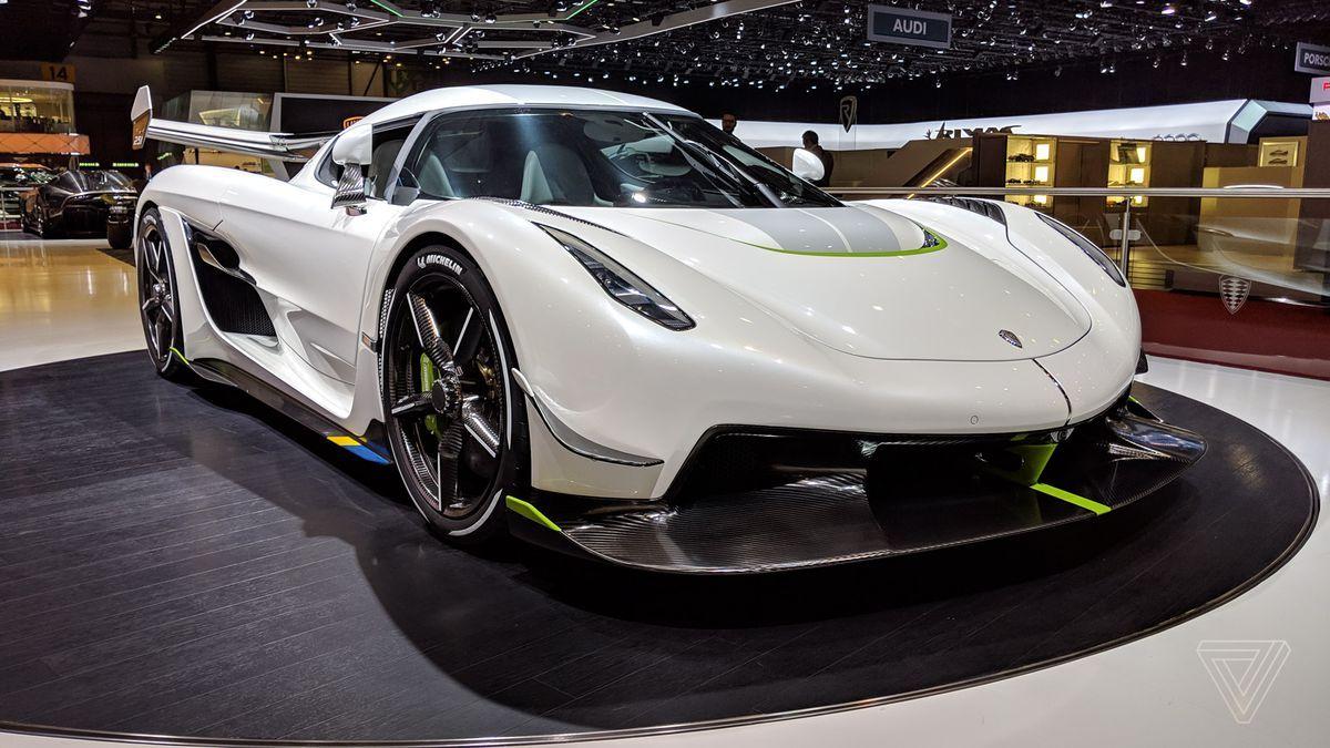 1200x675 Koenigsegg's Jesko is a 300 mph projectile on wheels