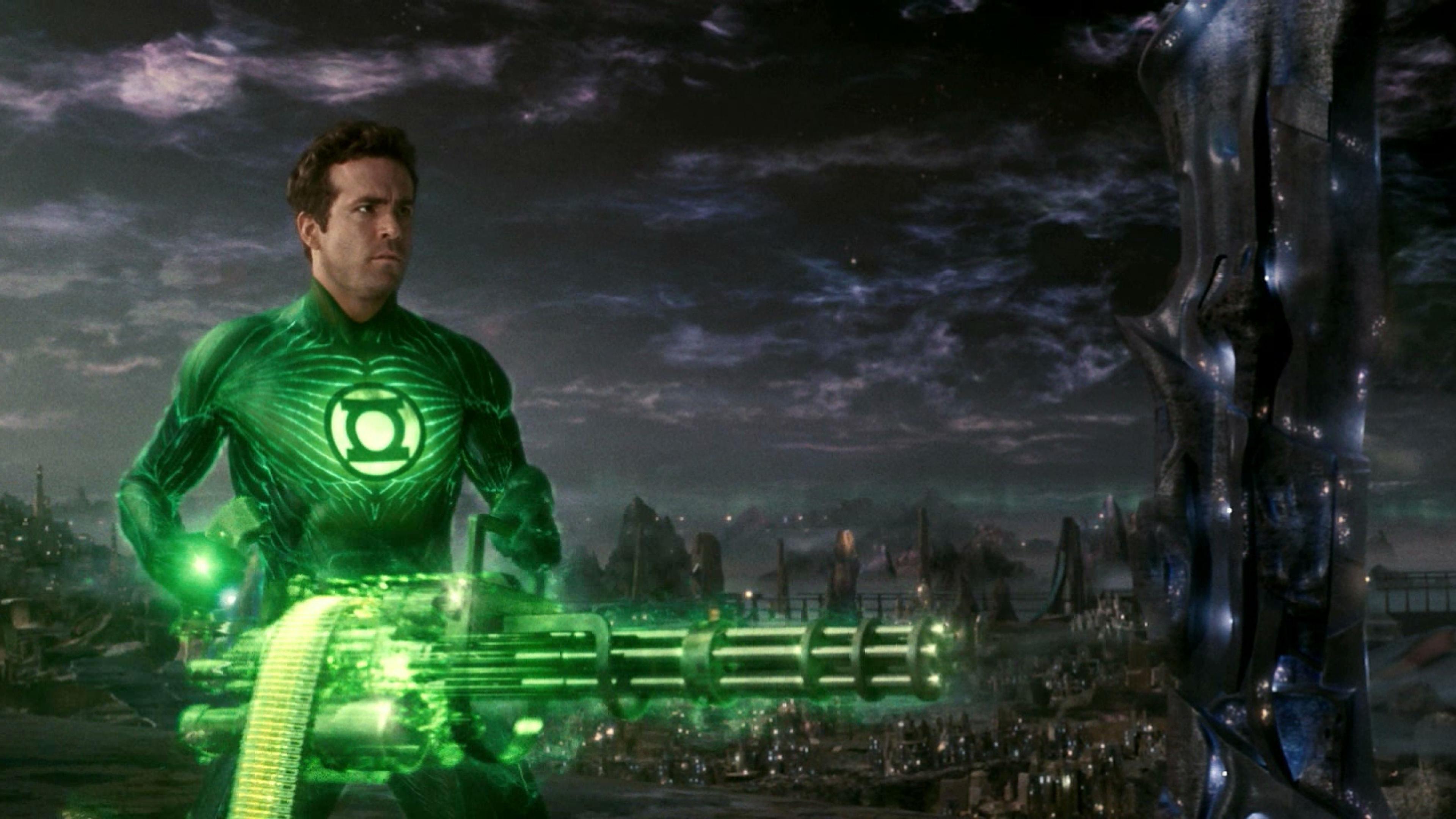 'Lanterns' Star Emily Hampshire Still Hasn't Seen Ryan Reynolds' 'Green Lantern' Movie