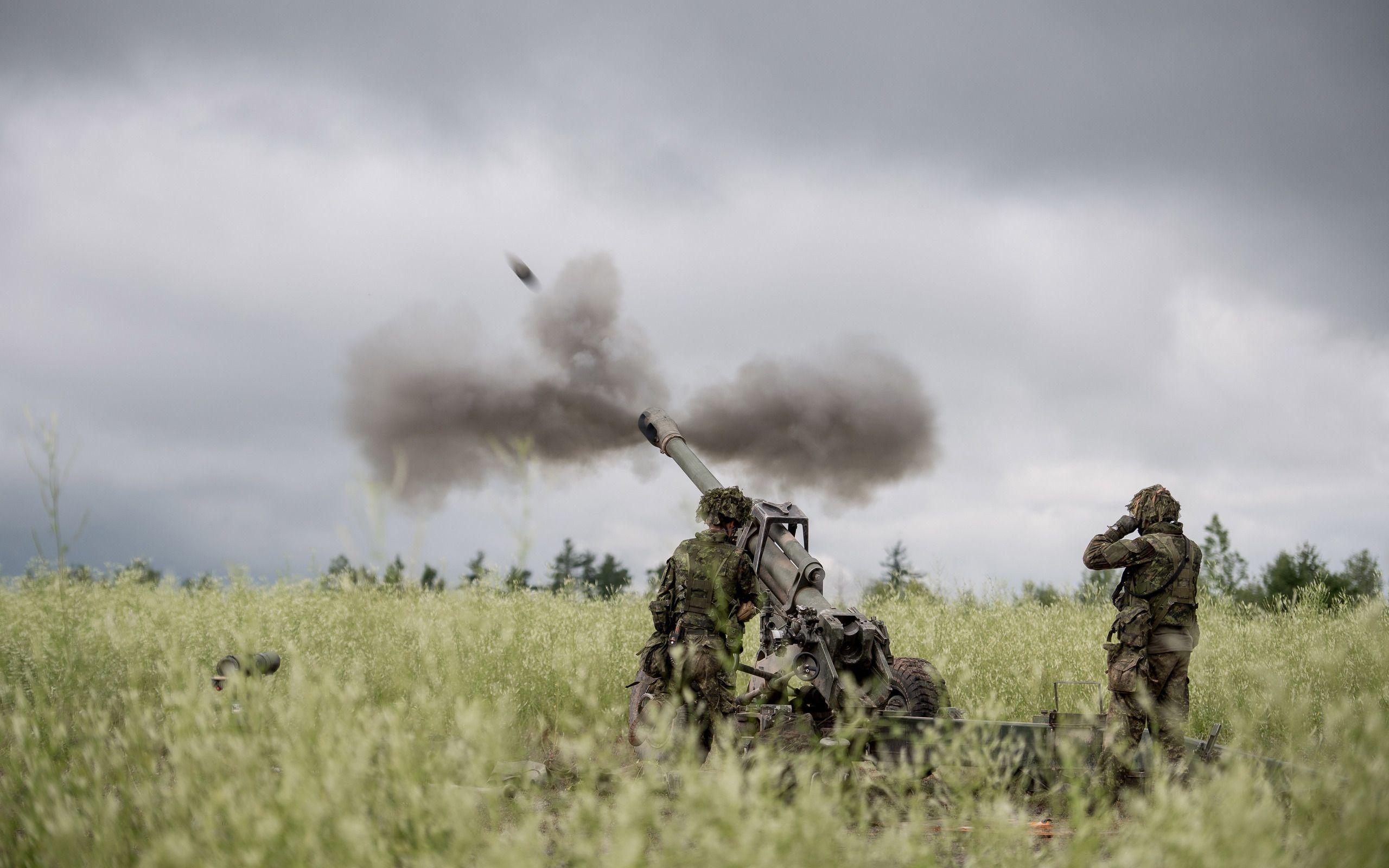 2560x1600 Download wallpaper artillery shot, gun, army, polygon
