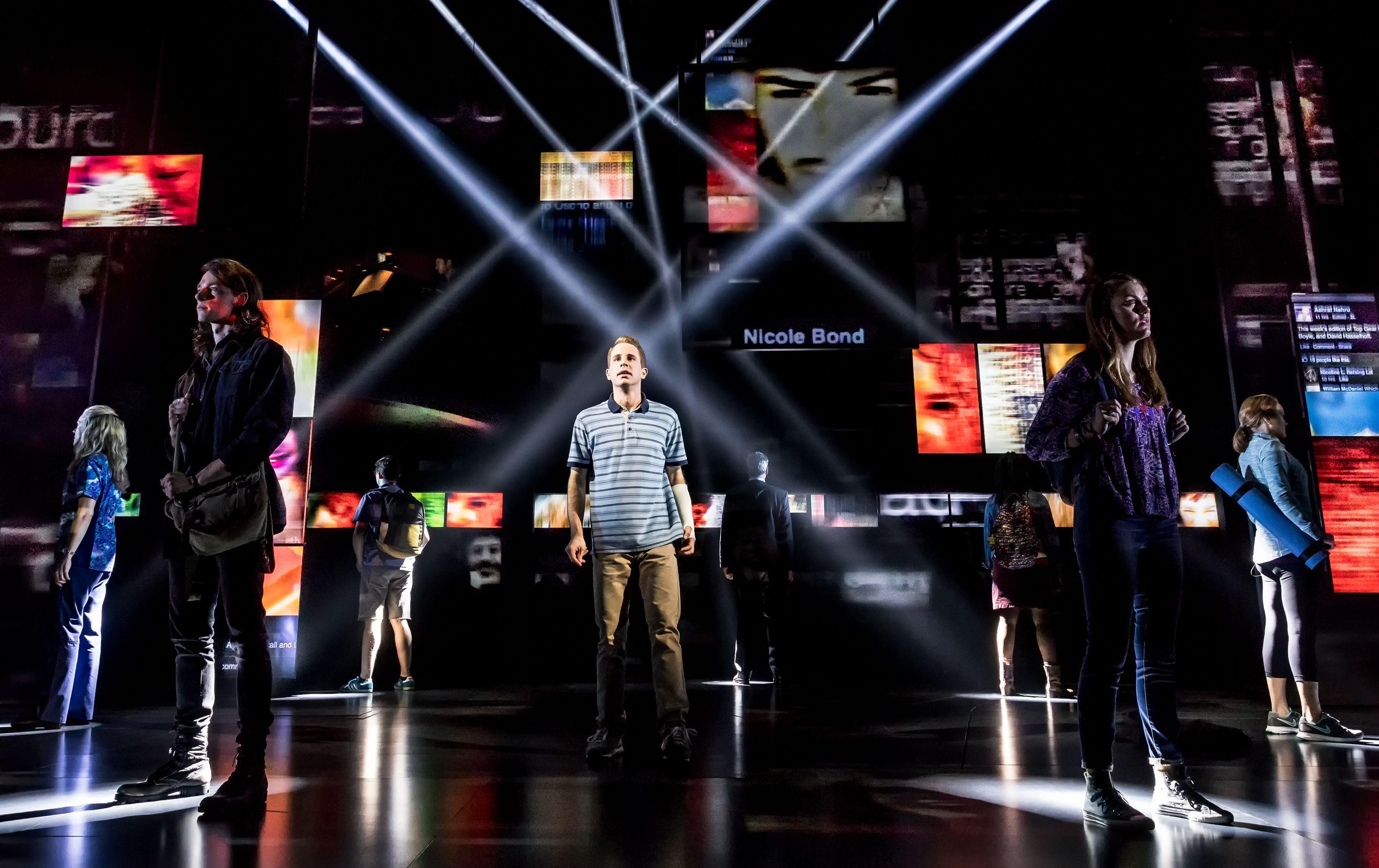 2700x1699 Dear Evan Hansen': Tony Winning Show Makes Social Media Part