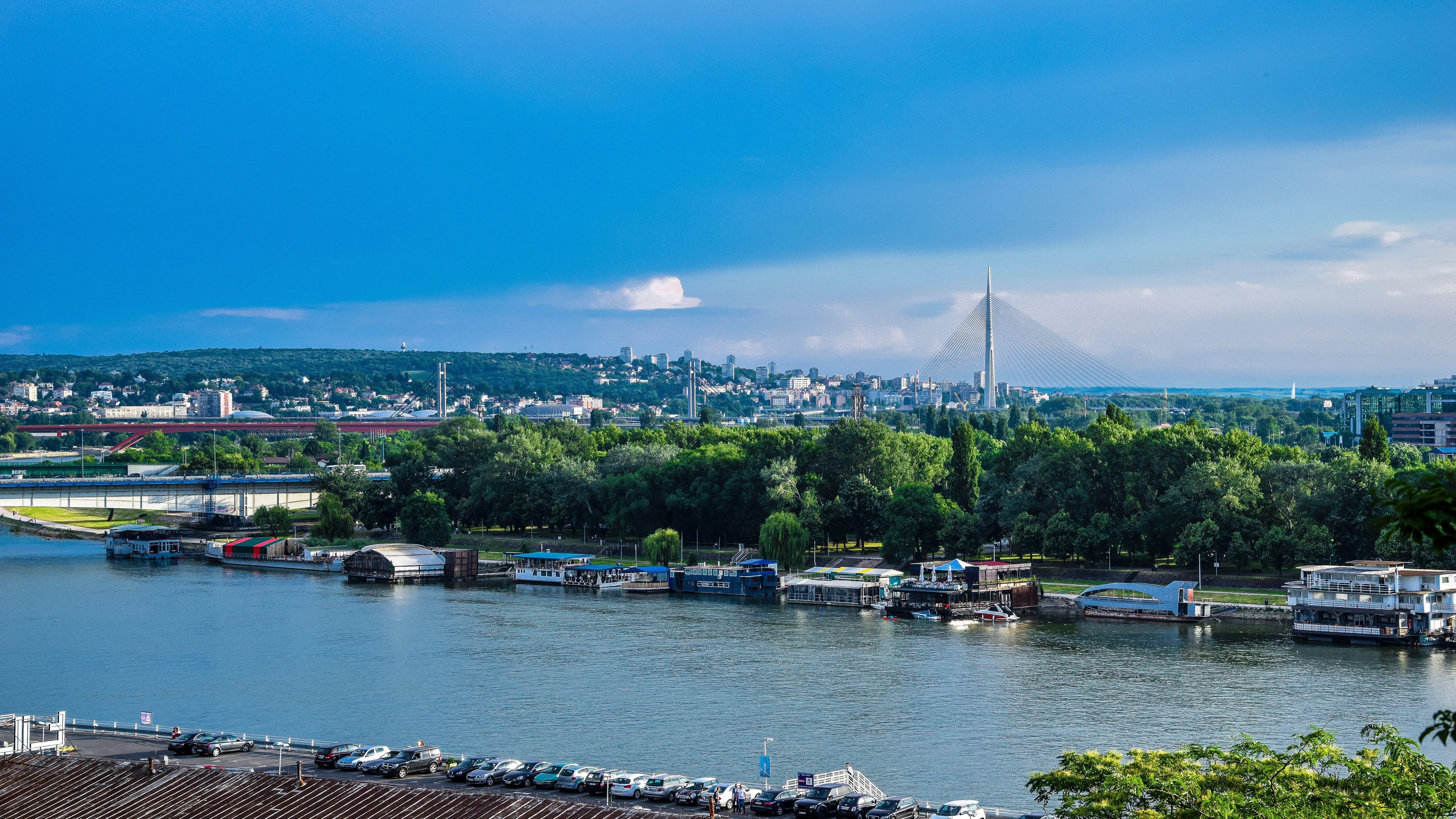 6000x3375 Free of Belgrade, blue sky, bridge