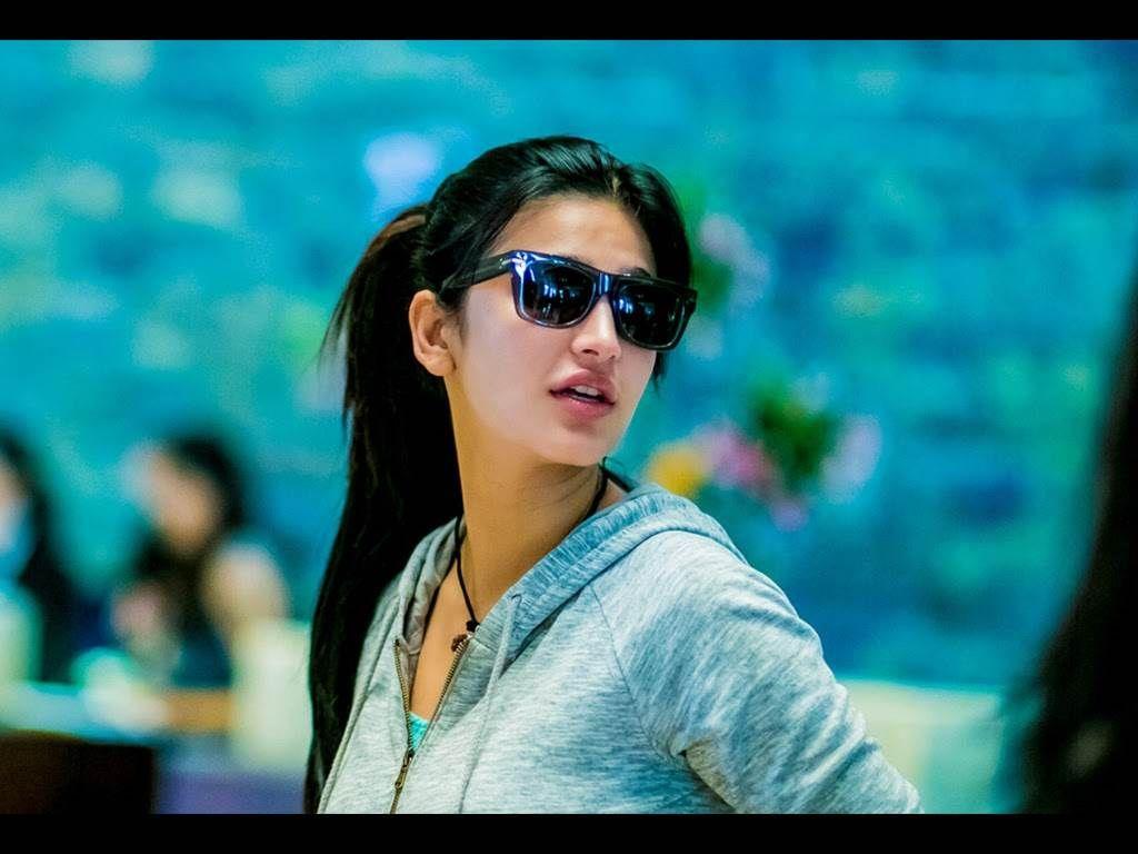 1024x768 Best Nargis Fakhri Wallpaper and Pics 1280×960 Nargis
