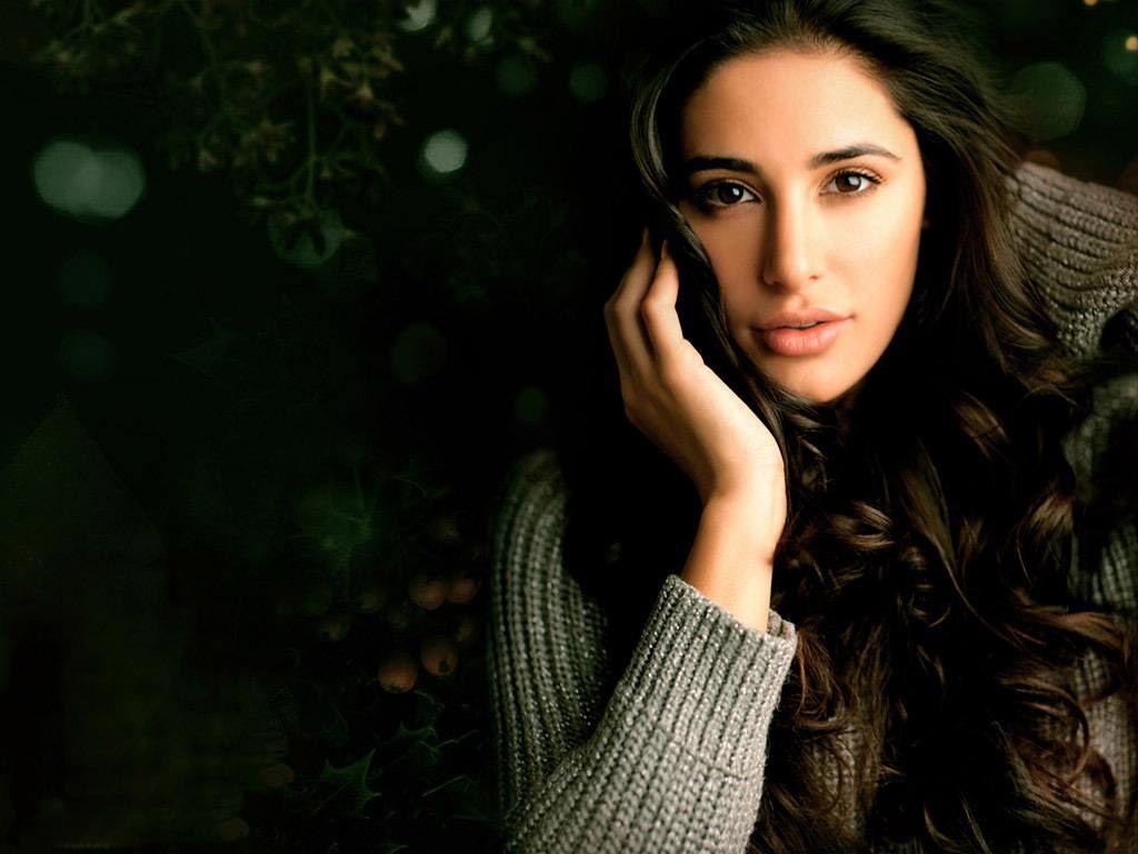 Nargis Fakhri Wallpapers - Top Free Nargis Fakhri Backgrounds
