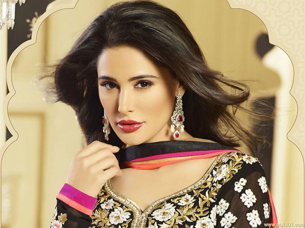 Nargis Fakhri Wallpapers - Top Free Nargis Fakhri Backgrounds