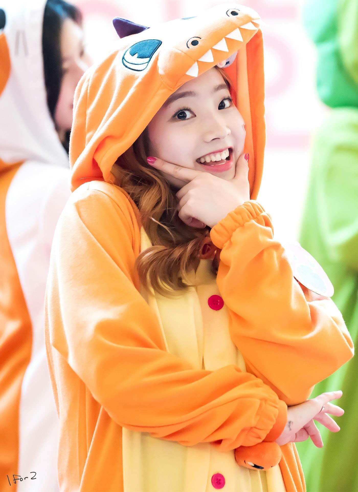 1400x1920 What are your top twice phone wallpaper?