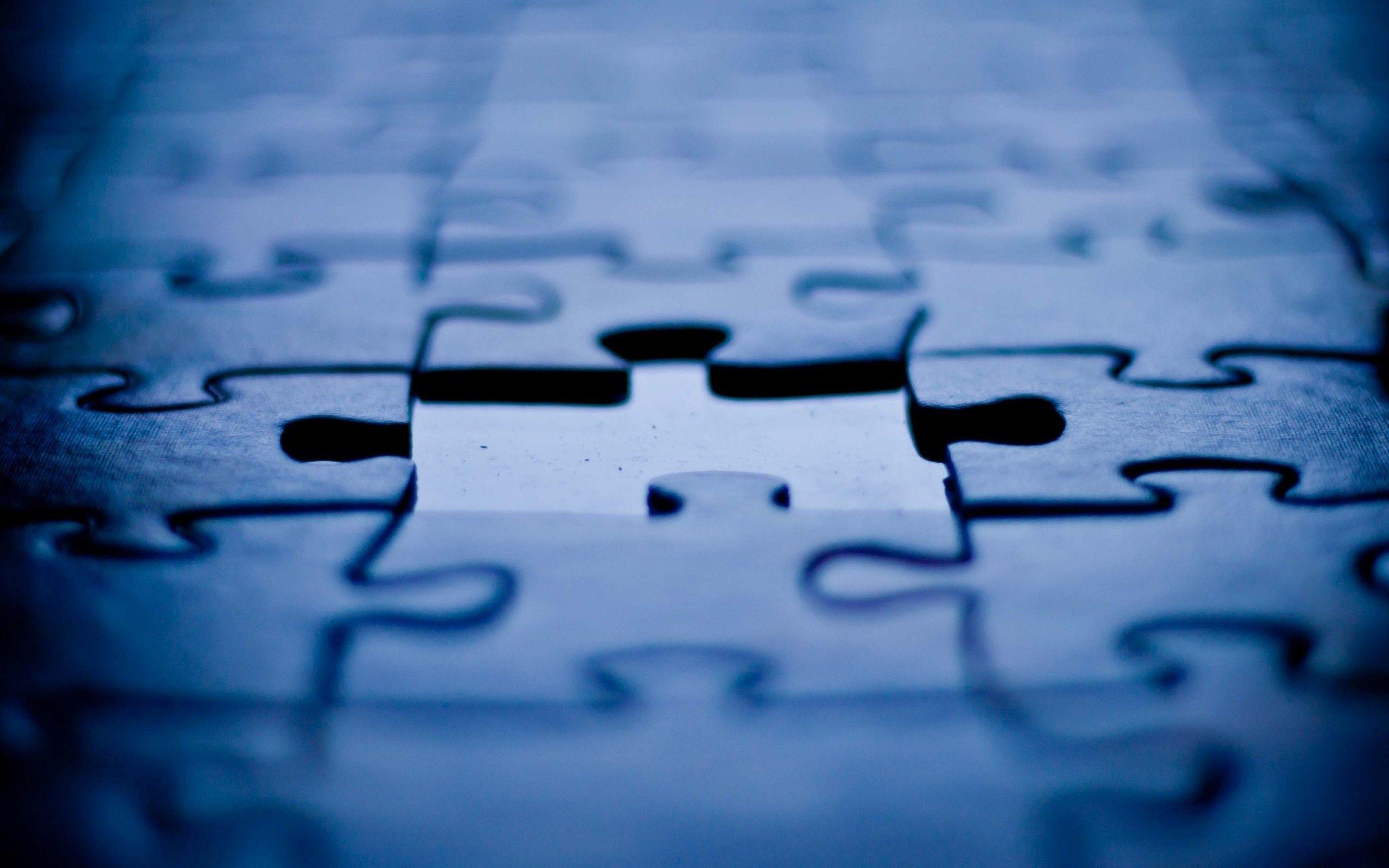 2560x1600 Puzzle Wallpaper 341.4 Kb